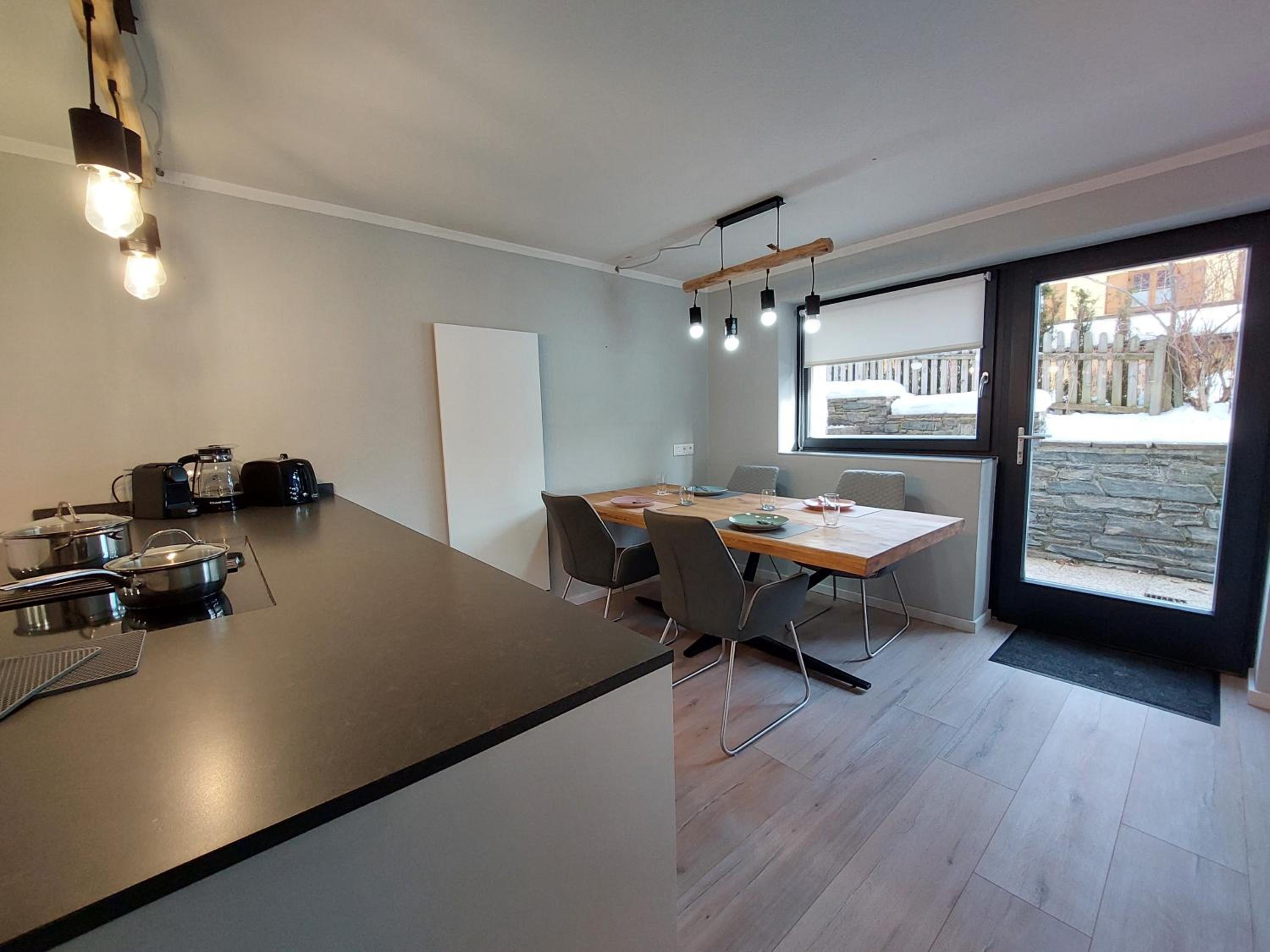 RMG Roses Apartments