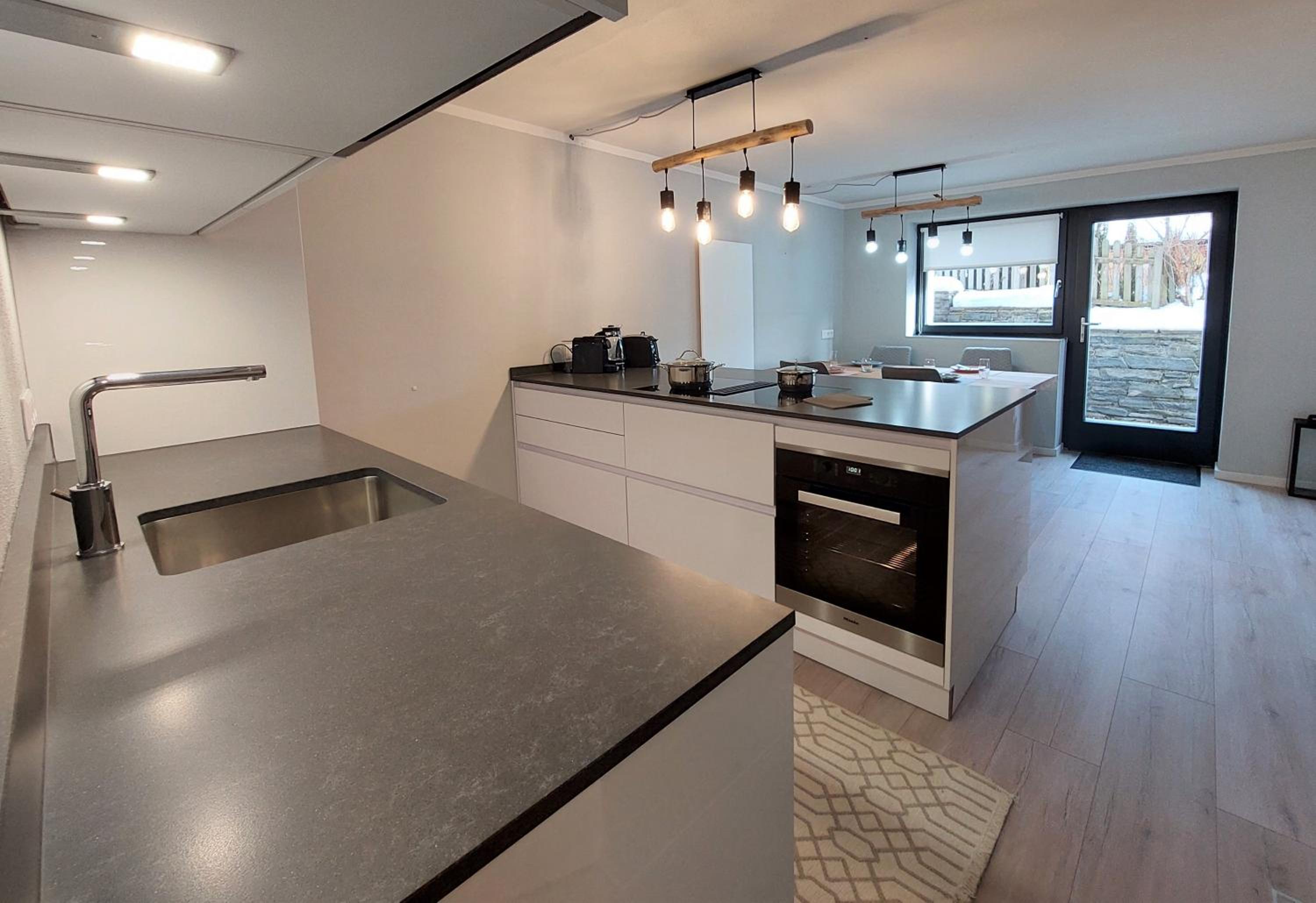 RMG Roses Apartments