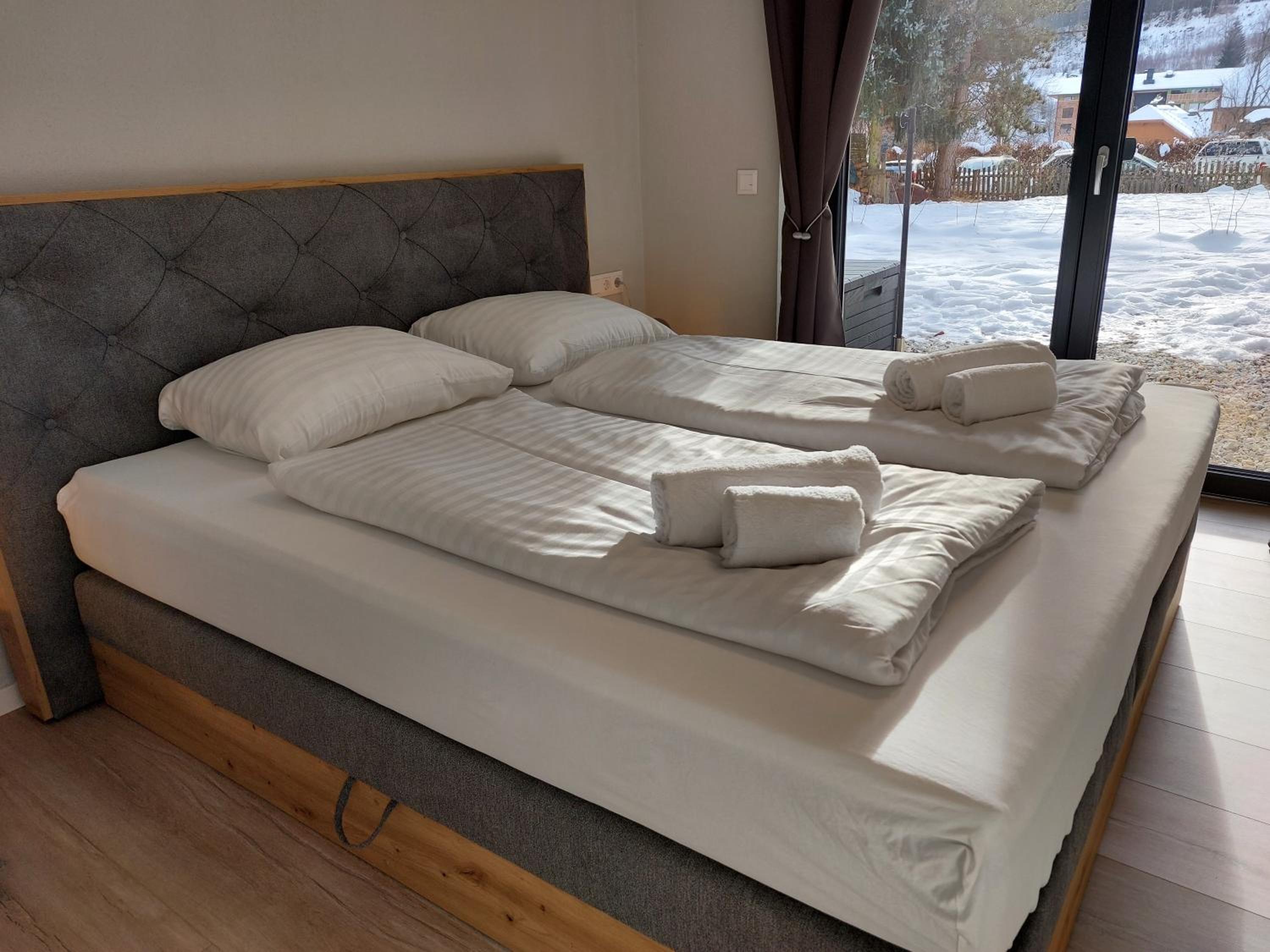 RMG Roses Apartments