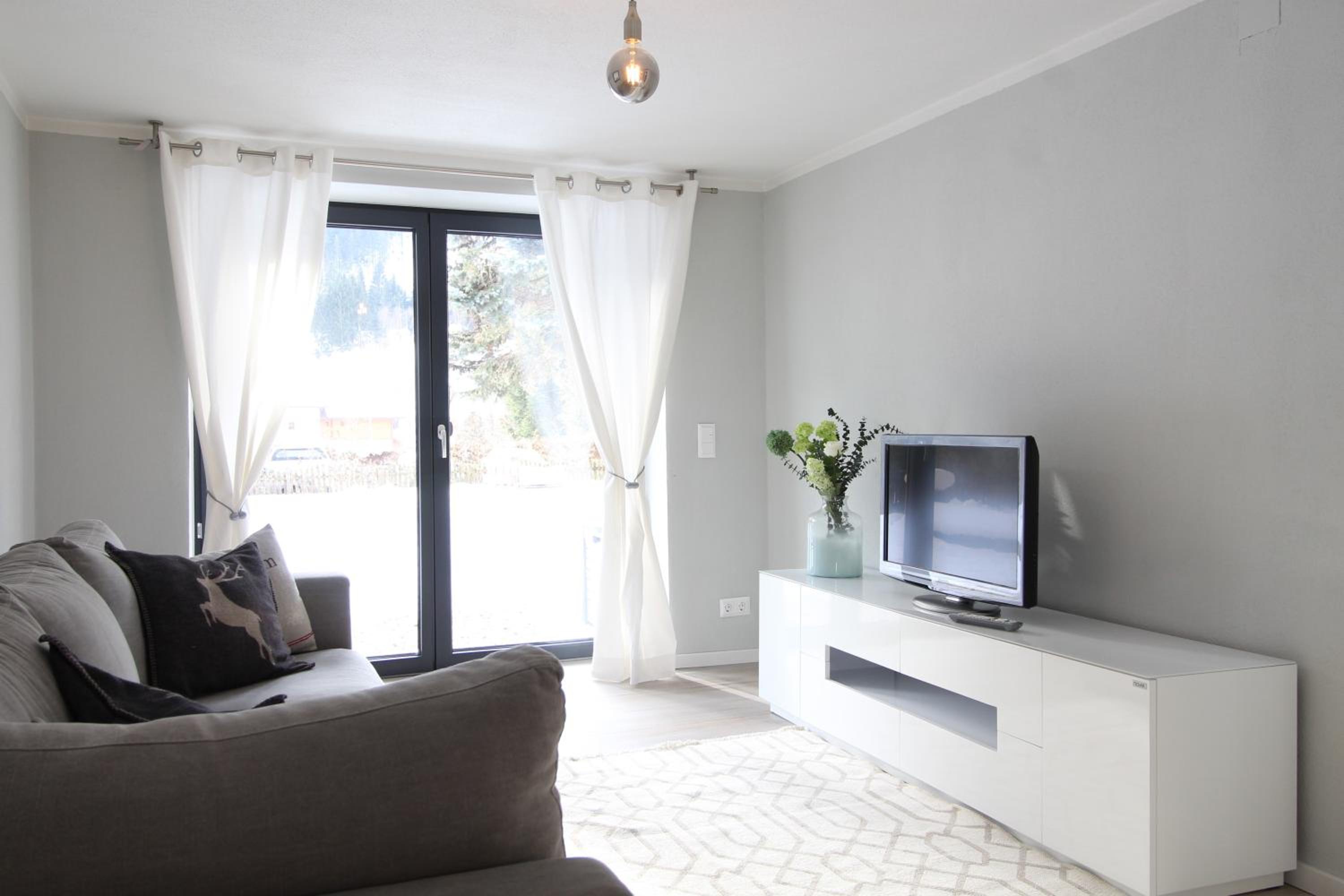 RMG Roses Apartments