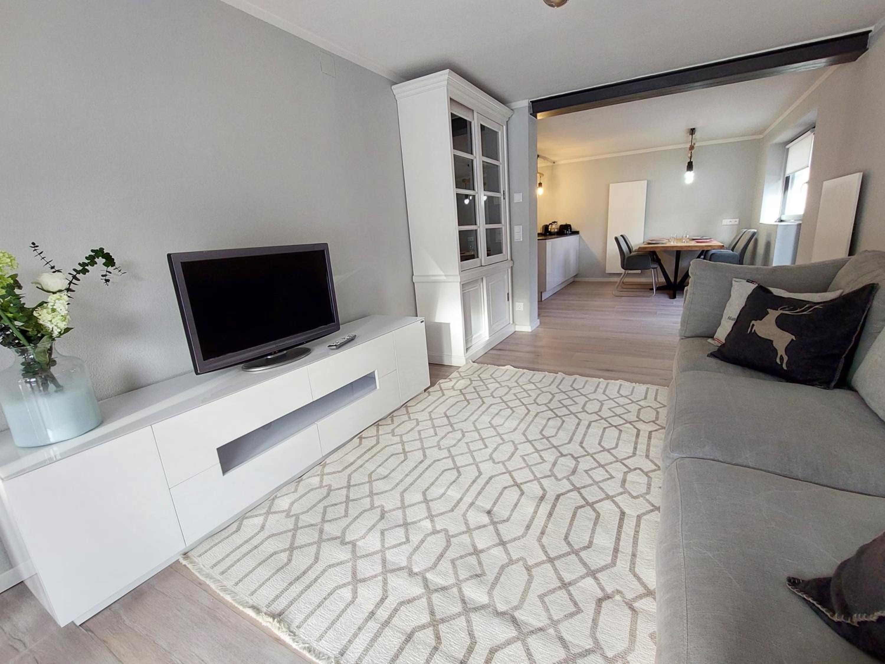 RMG Roses Apartments