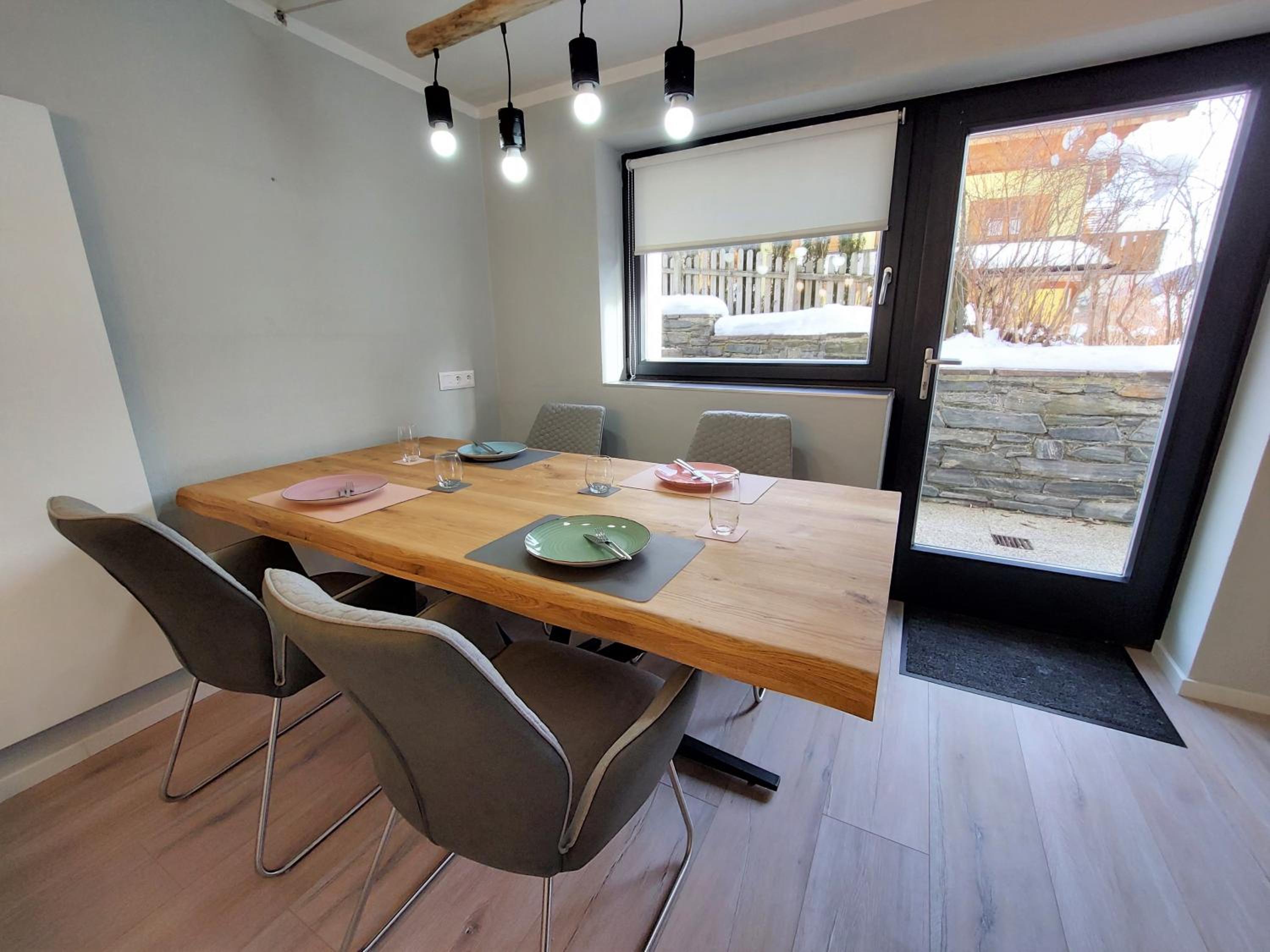 RMG Roses Apartments