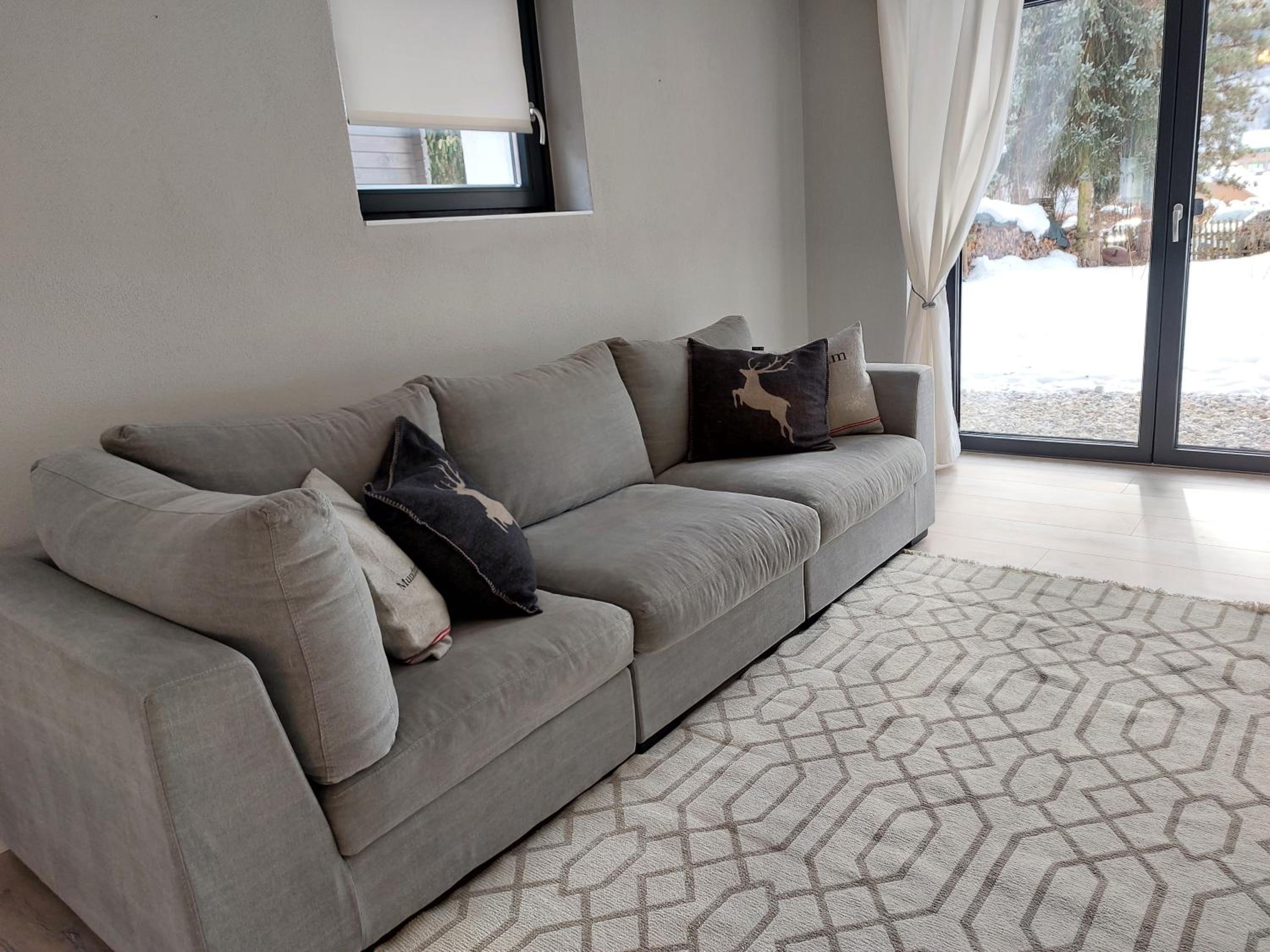 RMG Roses Apartments