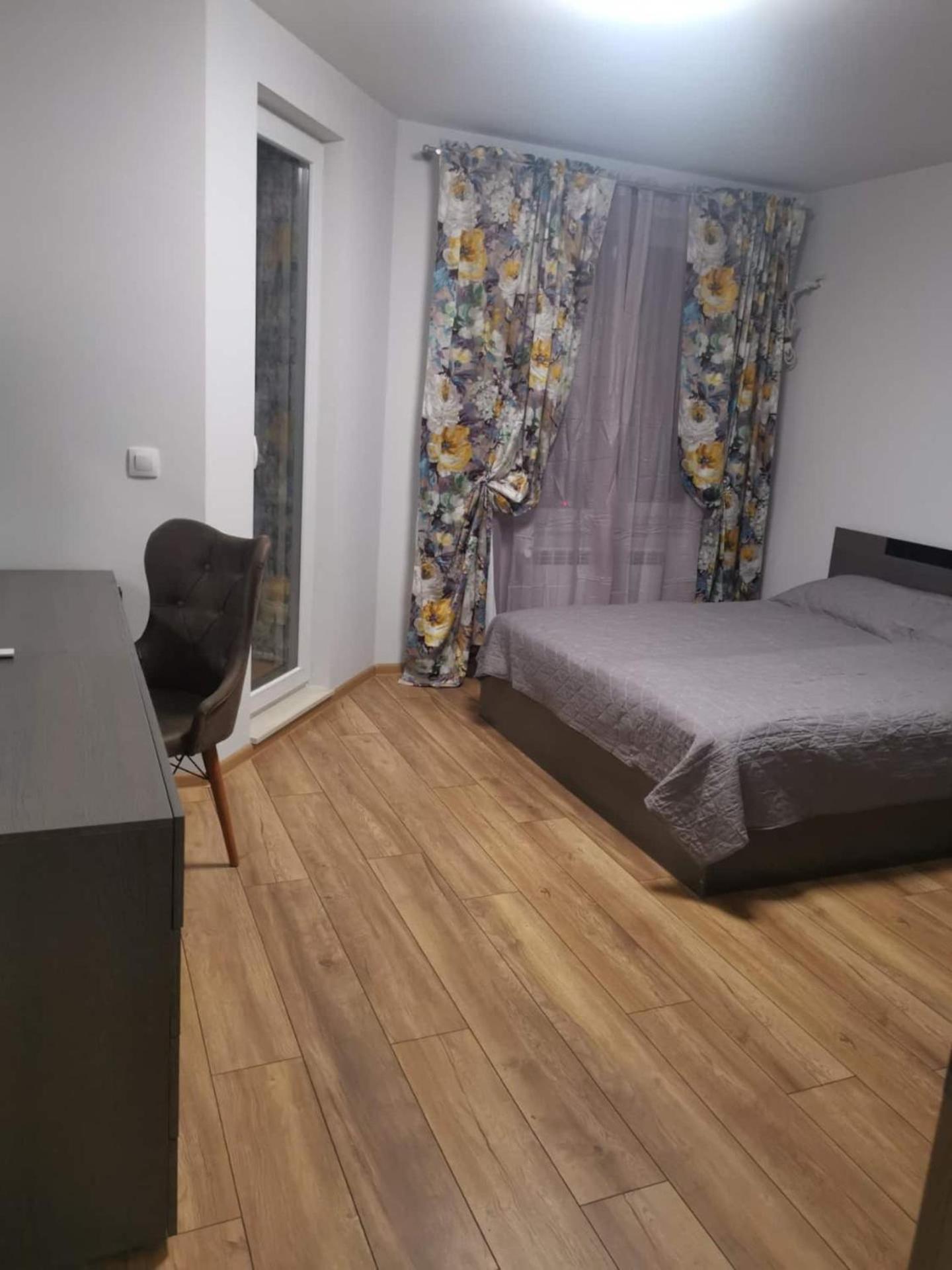 new apartment near city center with free parking view 3