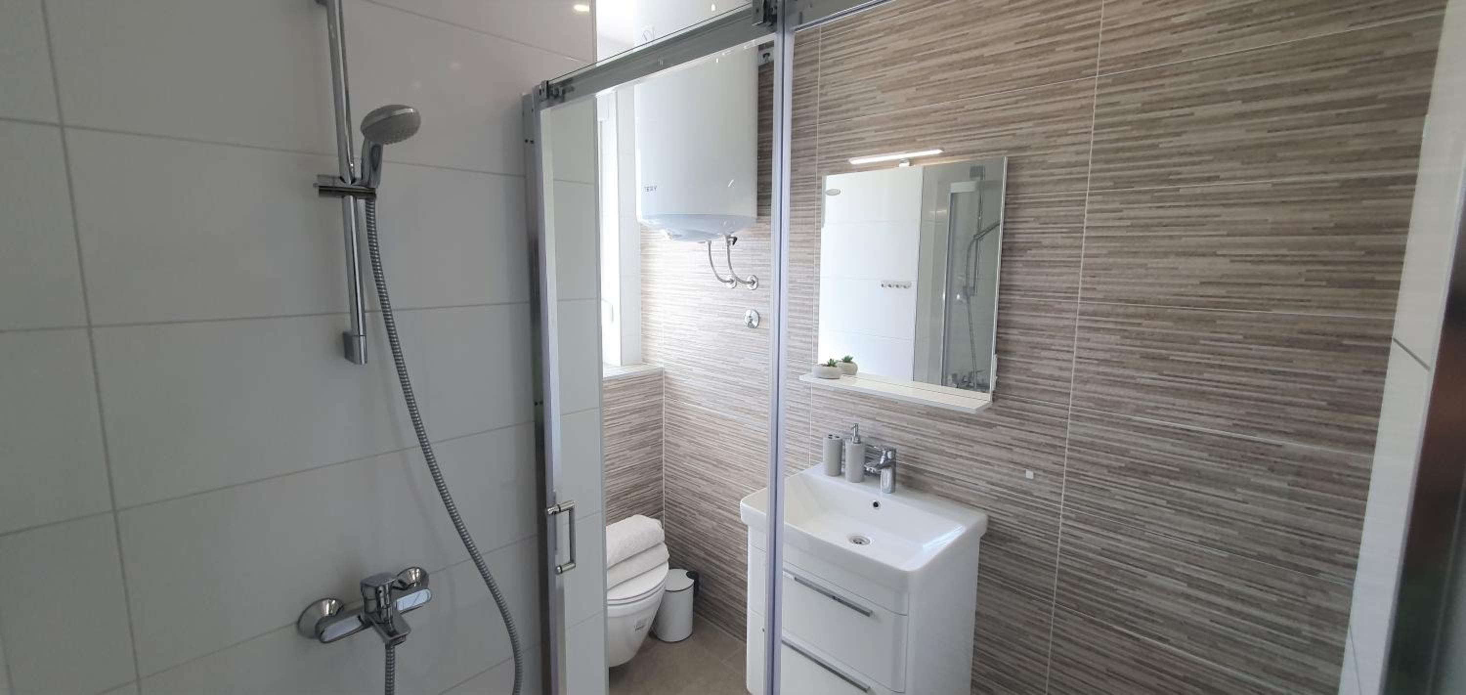 Seastar Luxury apt with PRIVATE POOL and sea view view 2