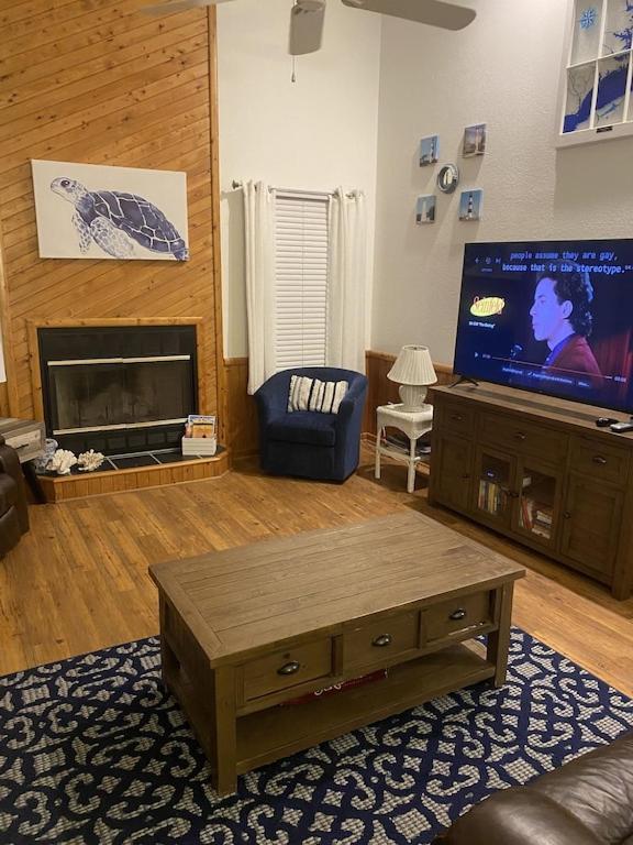 OBX Family Home with Pool - Pet Friendly - Close to Beach- Pool open late Apr through Oct view 5