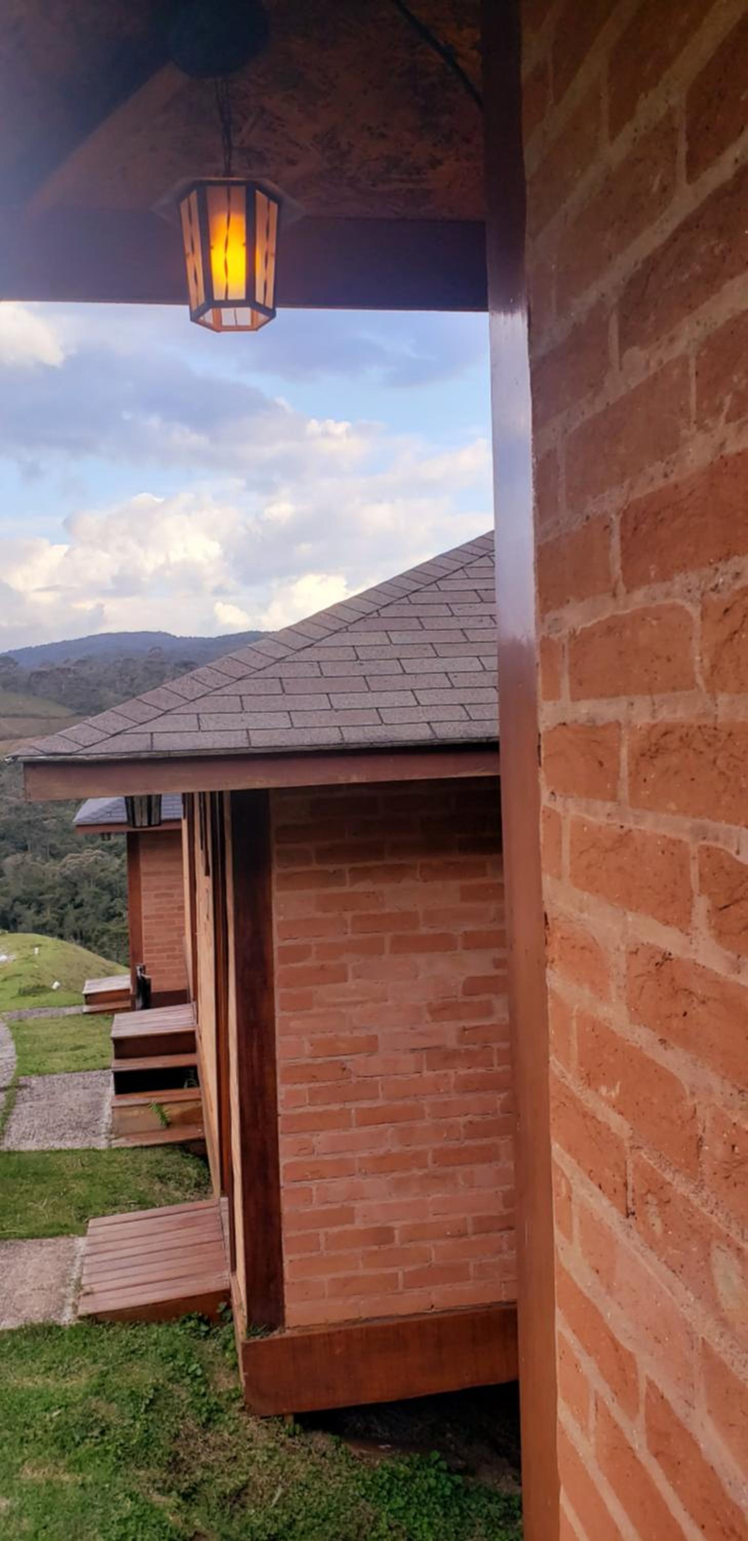 Cabanas Mountain nas montanhas de campos do jordão
