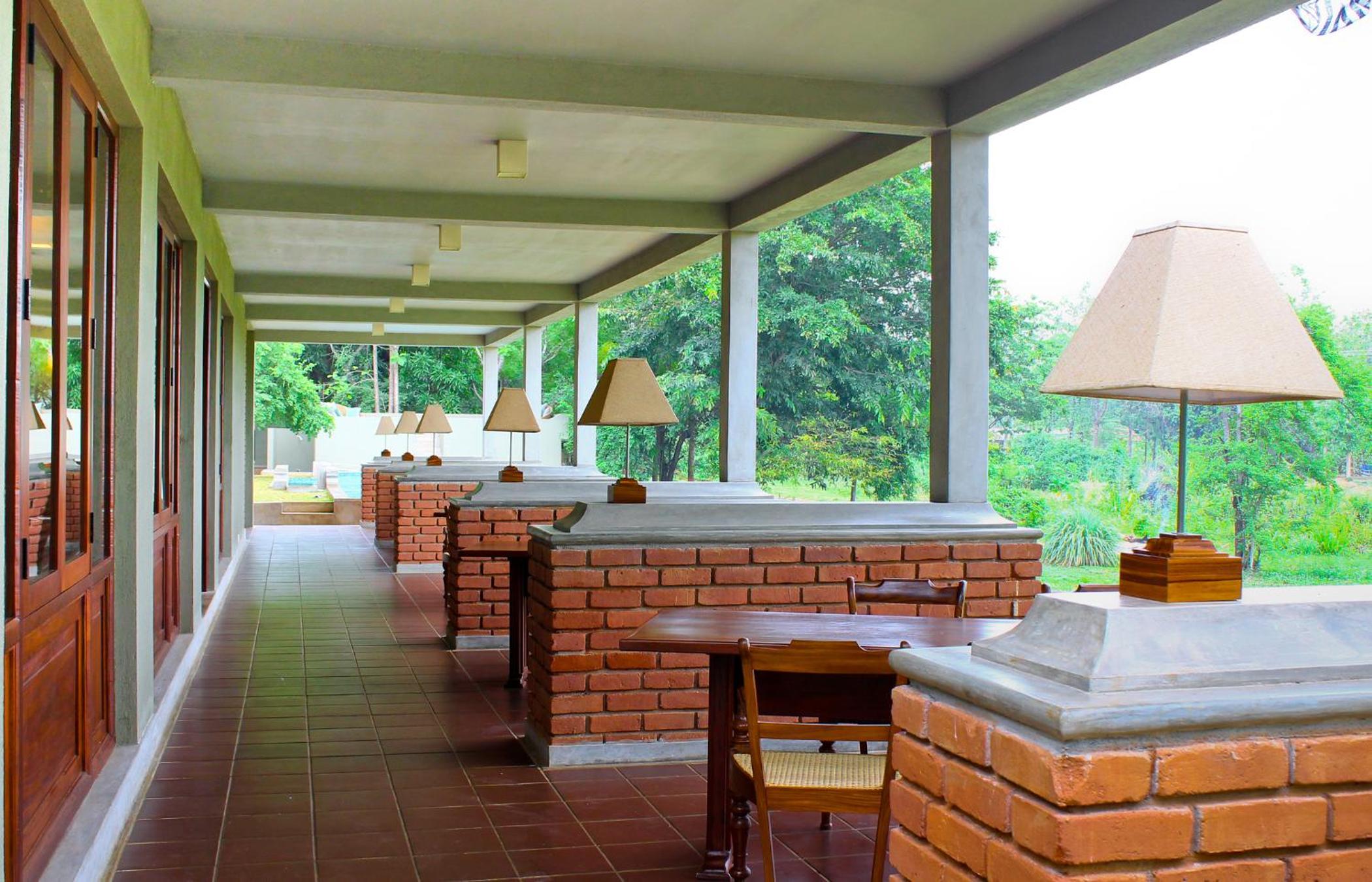 Ehalagala Lake Resort