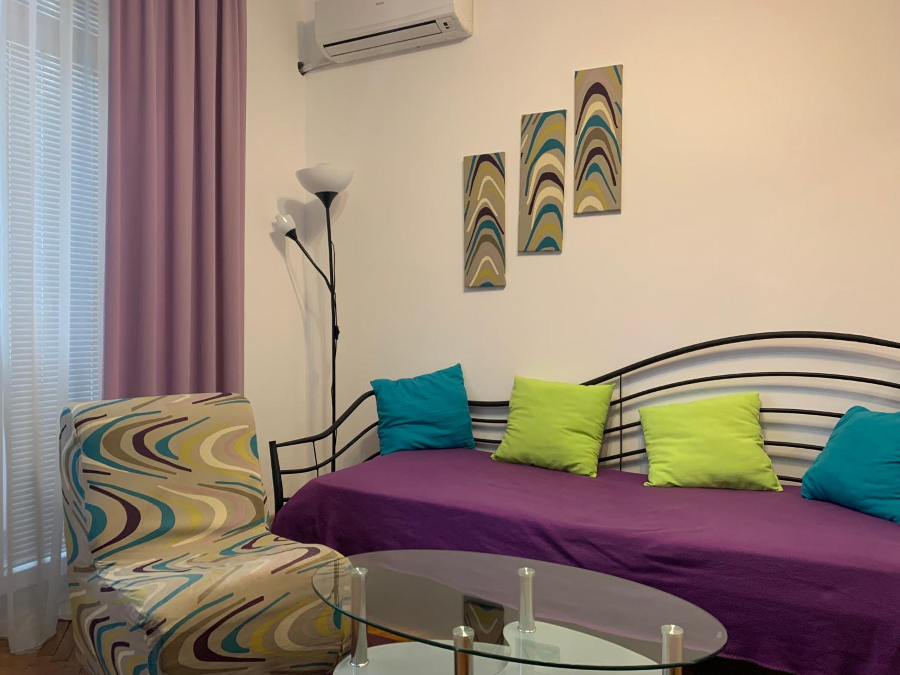 Purple Heart in the Center. King Size bed!
