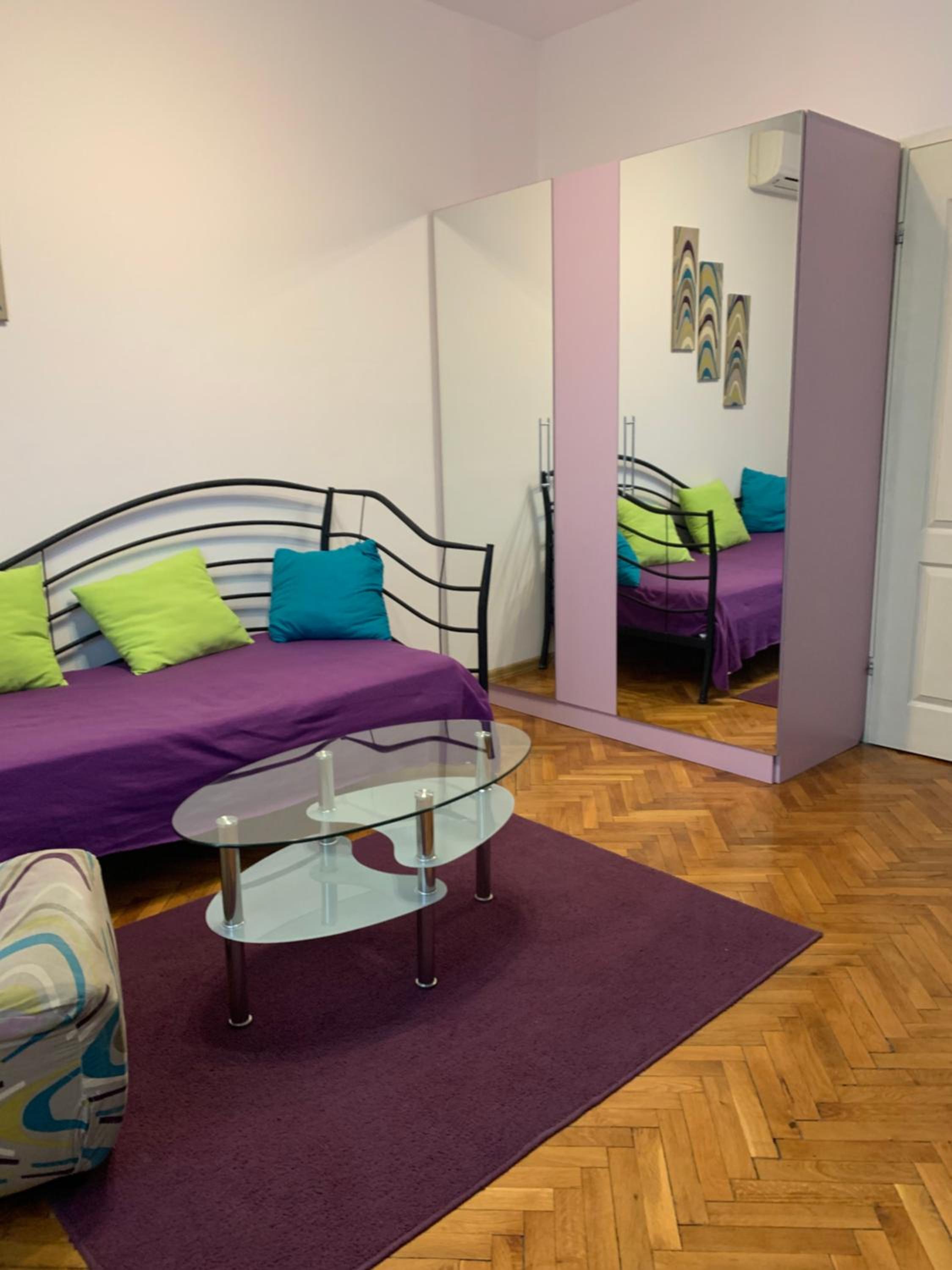 Purple Heart in the Center. King Size bed!