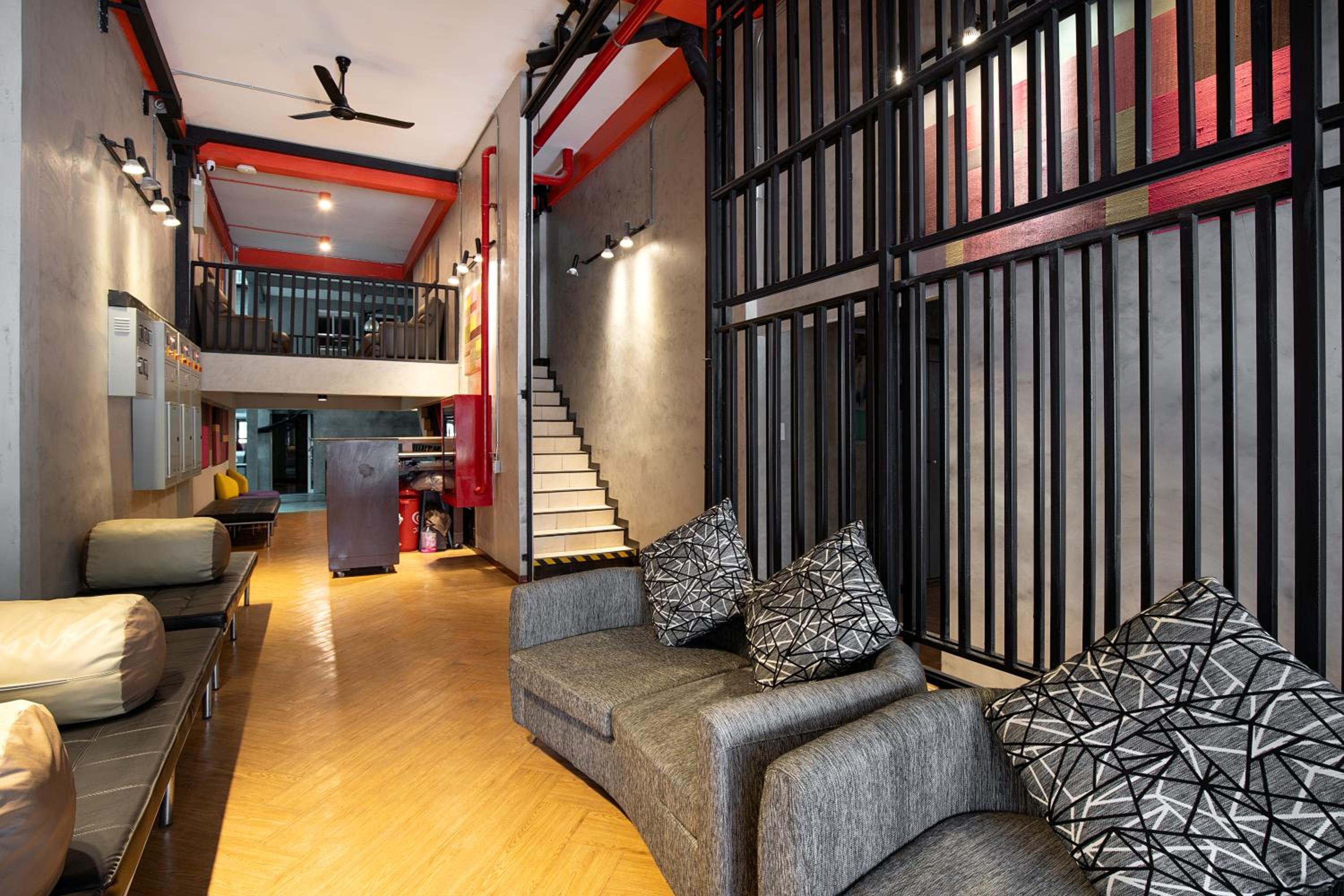 Buri Hostel Bangkok view 2