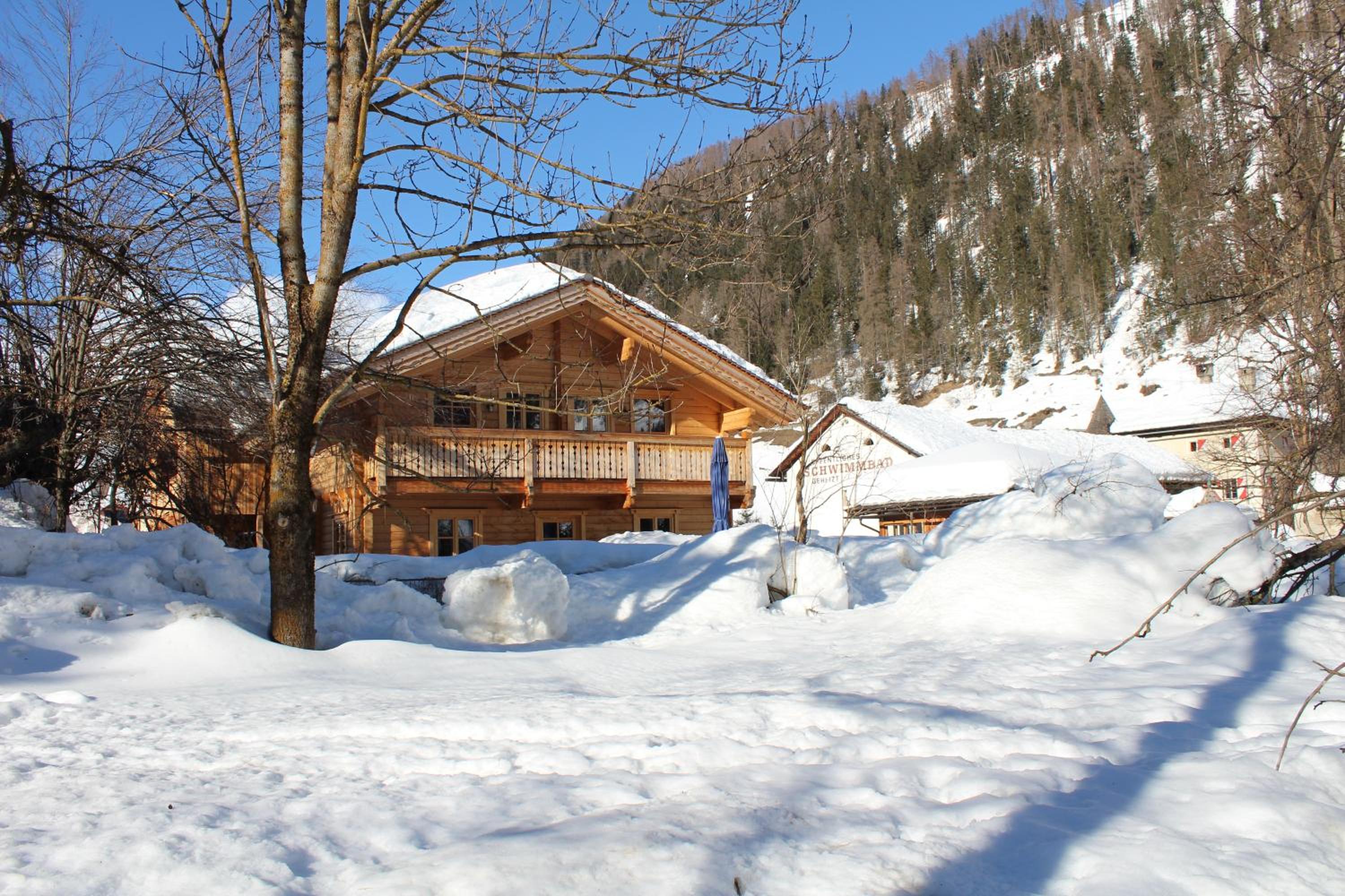 Schlosswirt Chalets & Apartments
