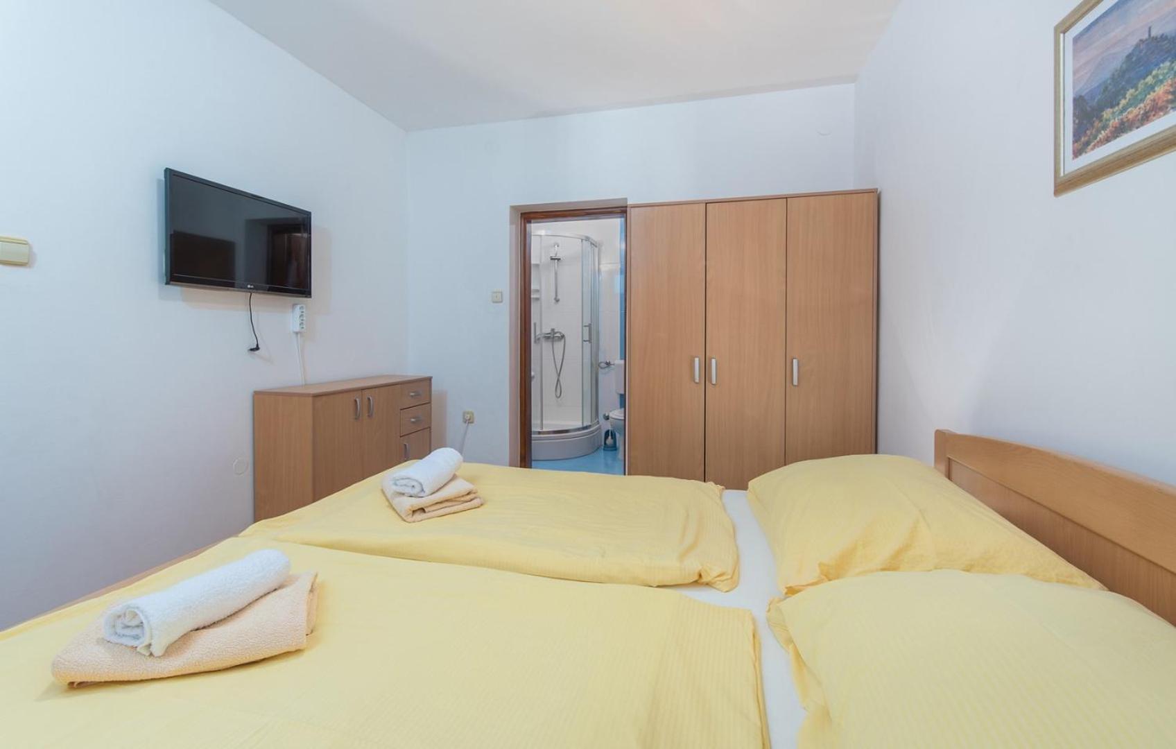 Villa Anita with common Pool - Property Image 5