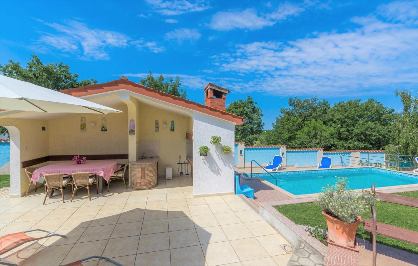 Villa Anita with common Pool - Property Image 9