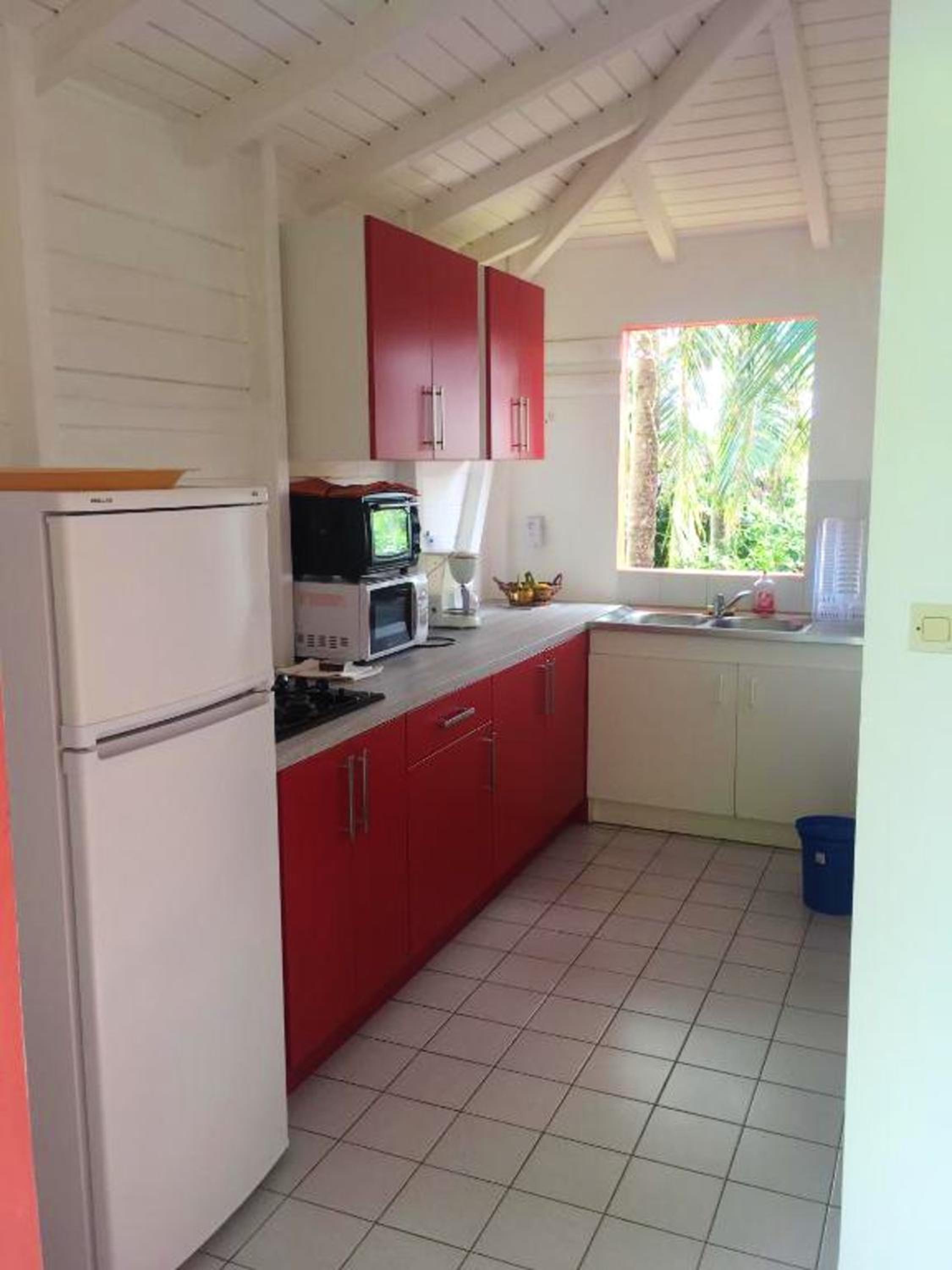 Maison charmante a Sainte Rose + Piscine view 4