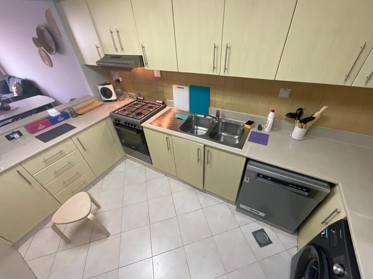 Lovely 1 bedroom holiday home on the beach