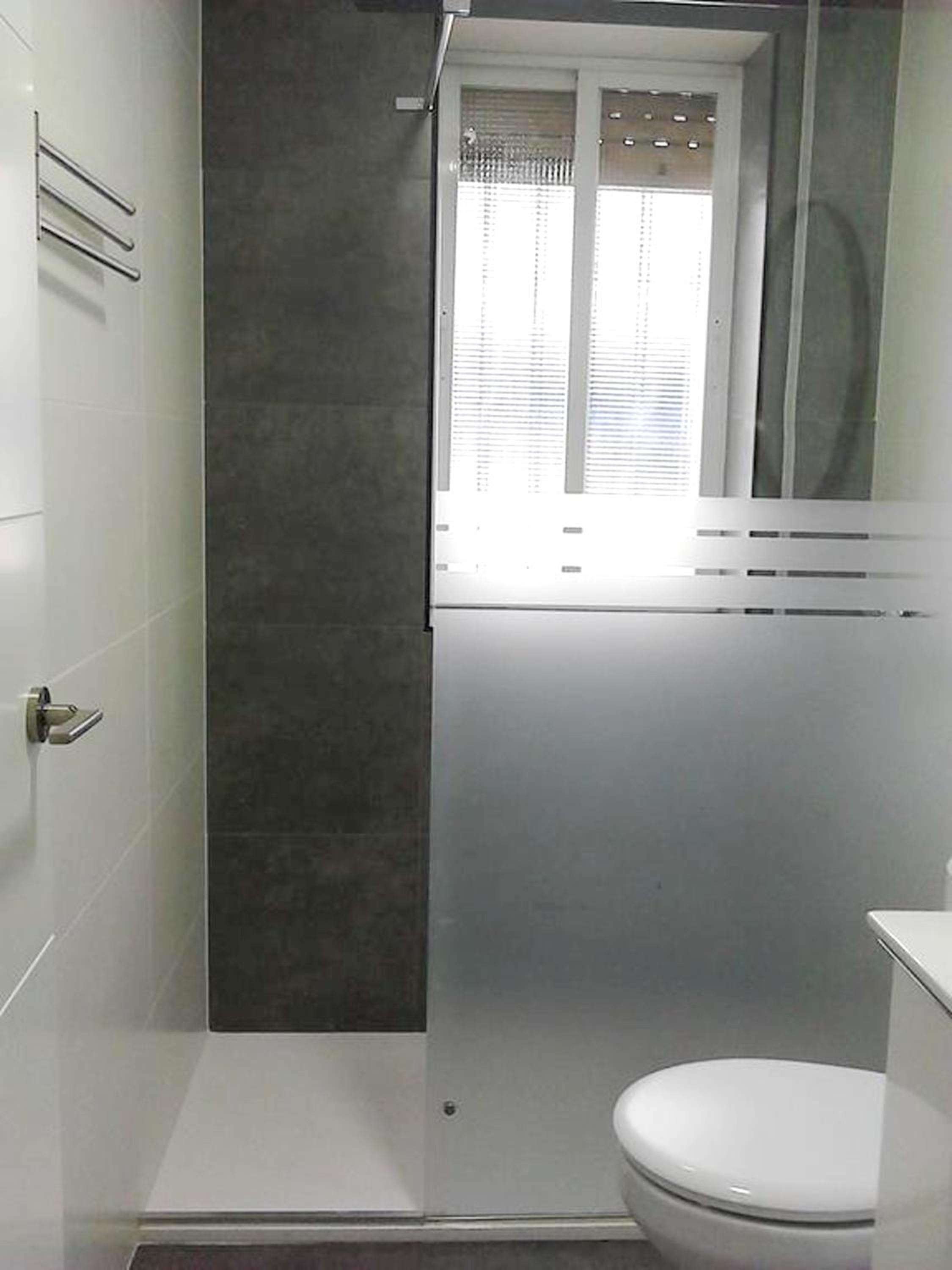 Bright apartment in Cordoba with balcony and parking