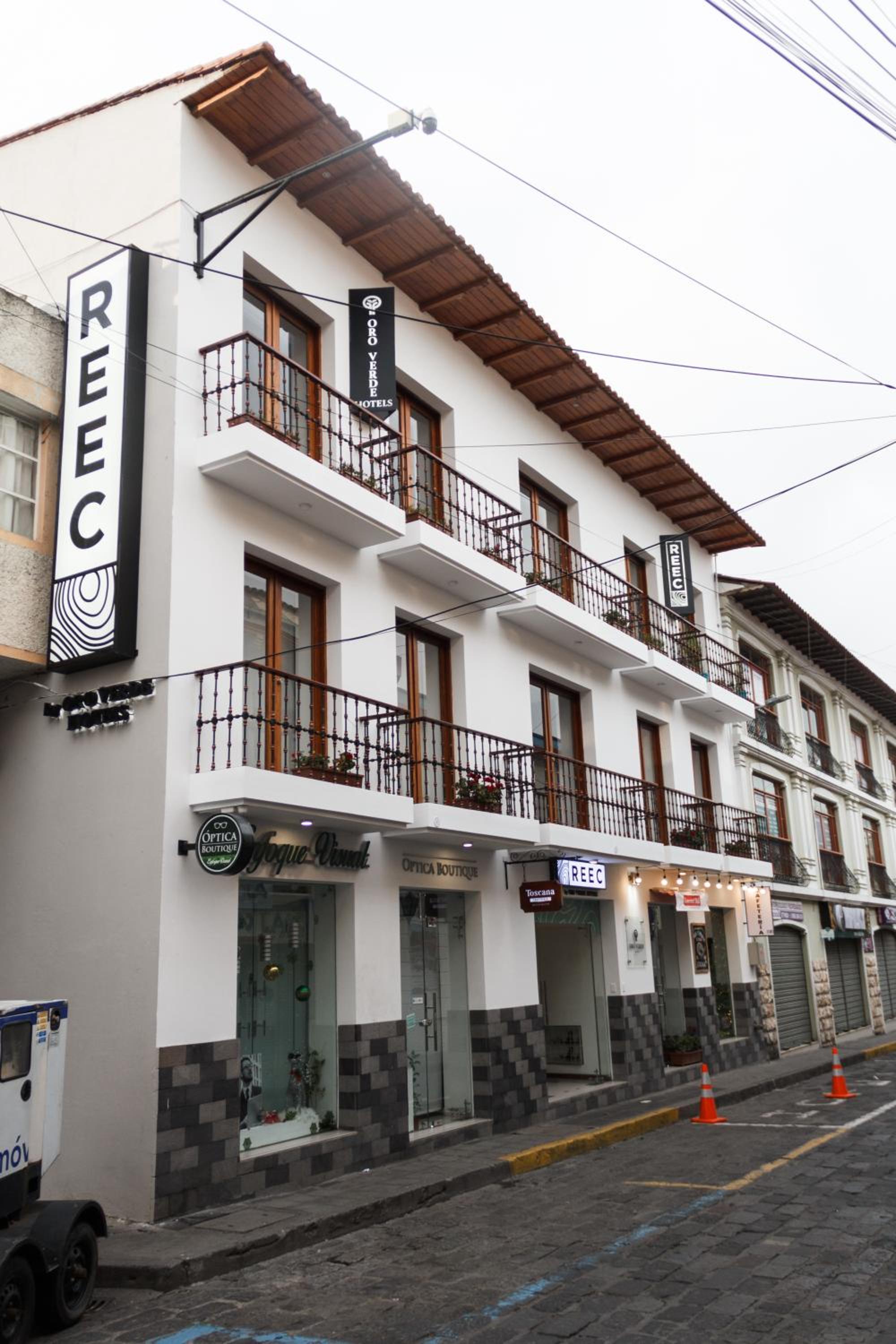 Hotel REEC Latacunga by Oro Verde Hotels - Image 1