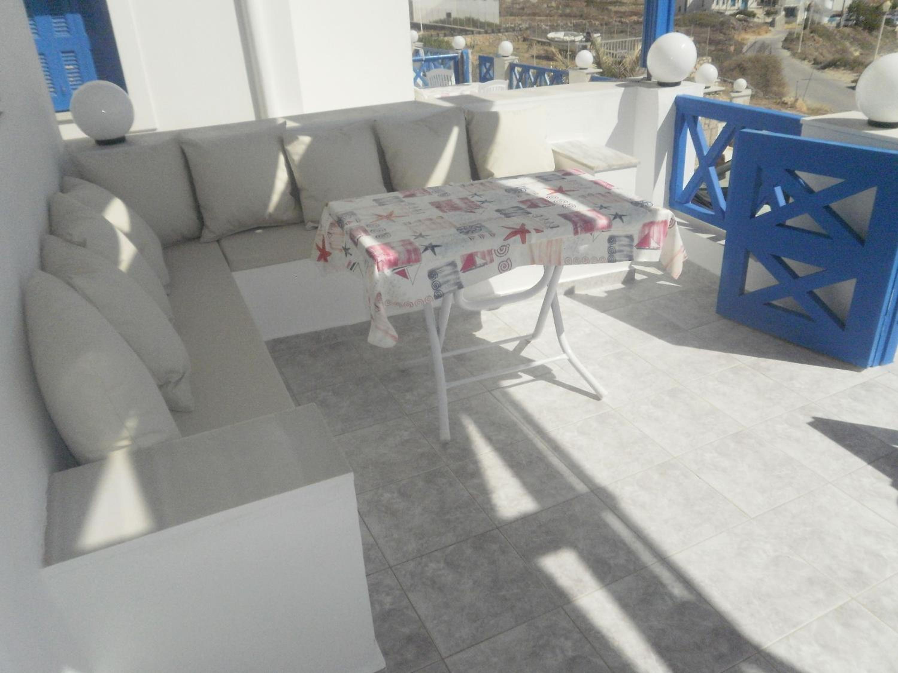 Blue and White Studios & Apartments photo 2