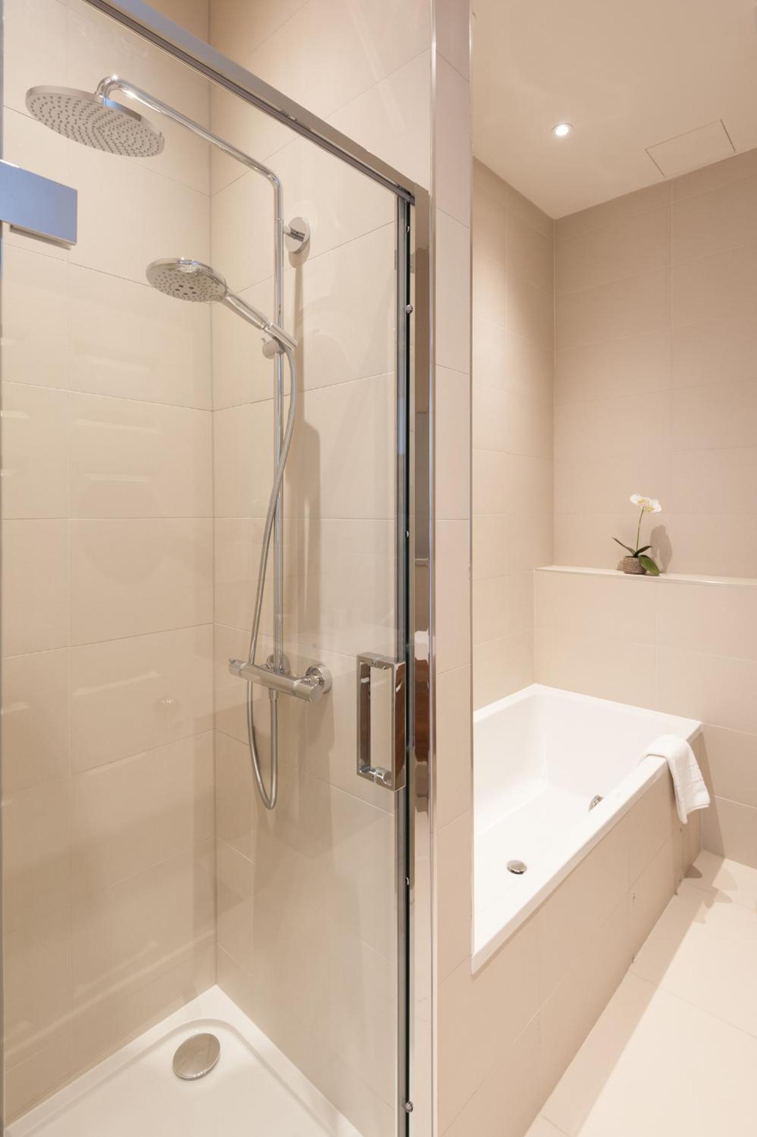 Destiny Scotland - Q-Residence