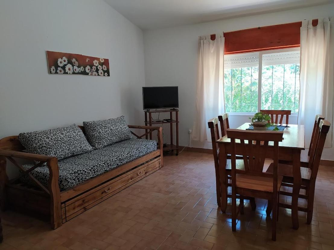 CHALET NATURALEZA - Villa Rumipal - Córdoba - A 50 mts del Lago - Vista al Lago