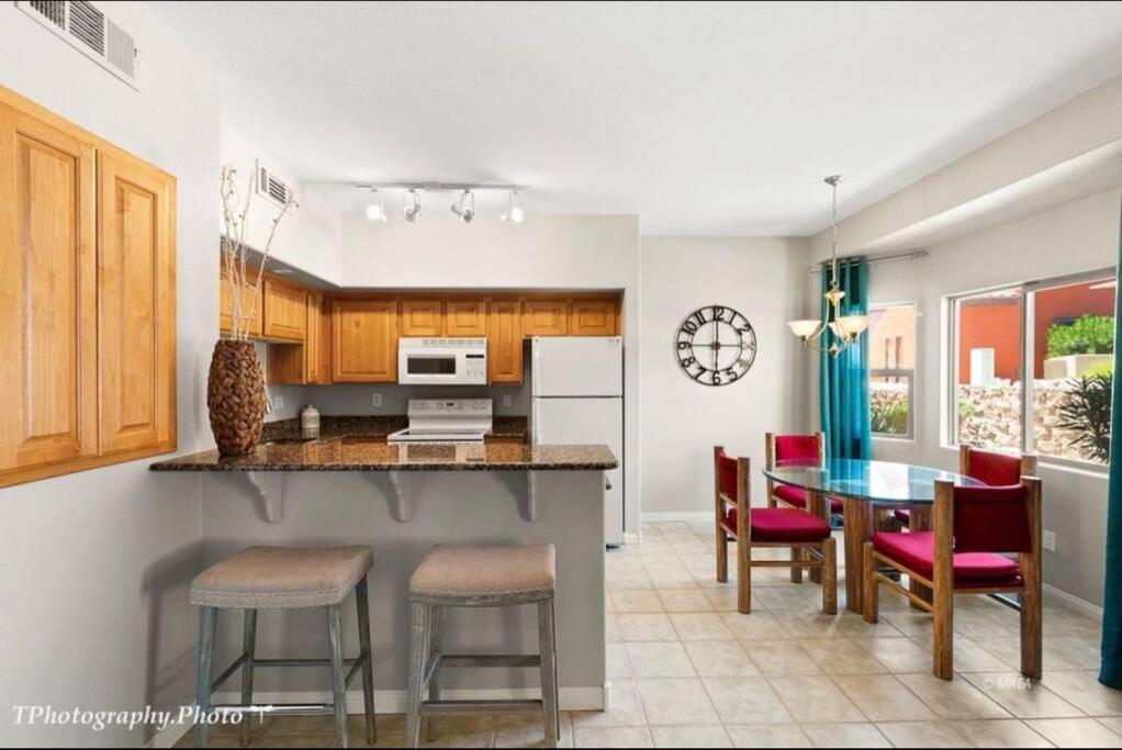 Mesquite Vacations - Golfer's Oasis Condominium at Hawk Ridge - Property Image 2