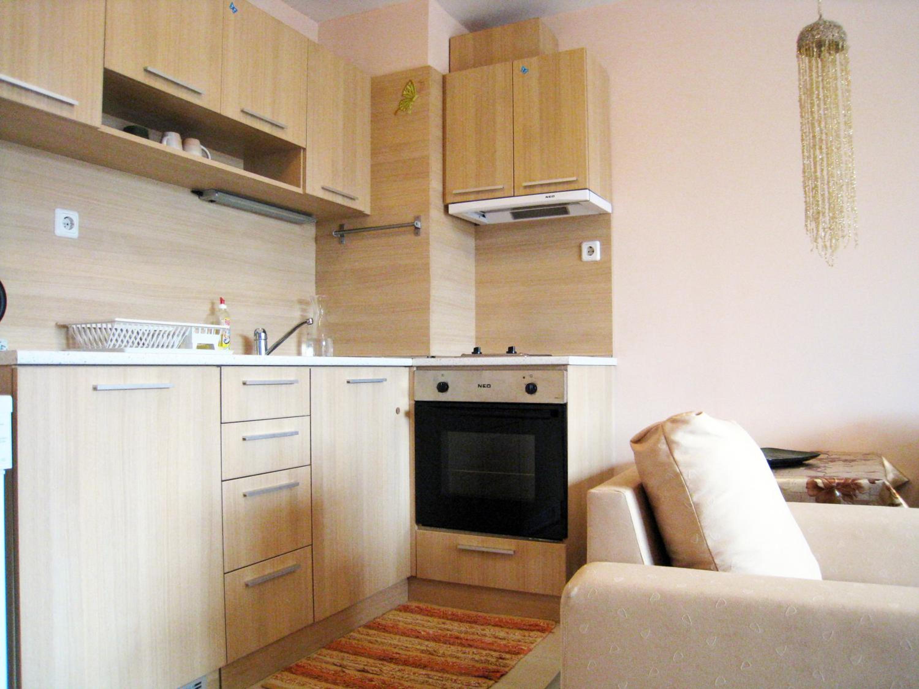 Solar nest with fireplace and mountain view - near ski lift and center