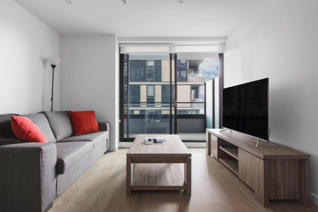 Resort Style Living In the Heart of Moonee Ponds