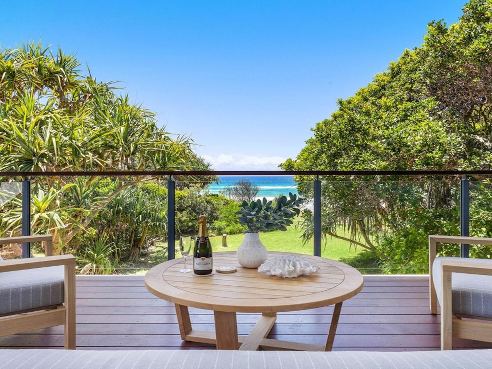 Wanda Ocean Front - Direct access to Tallow beach