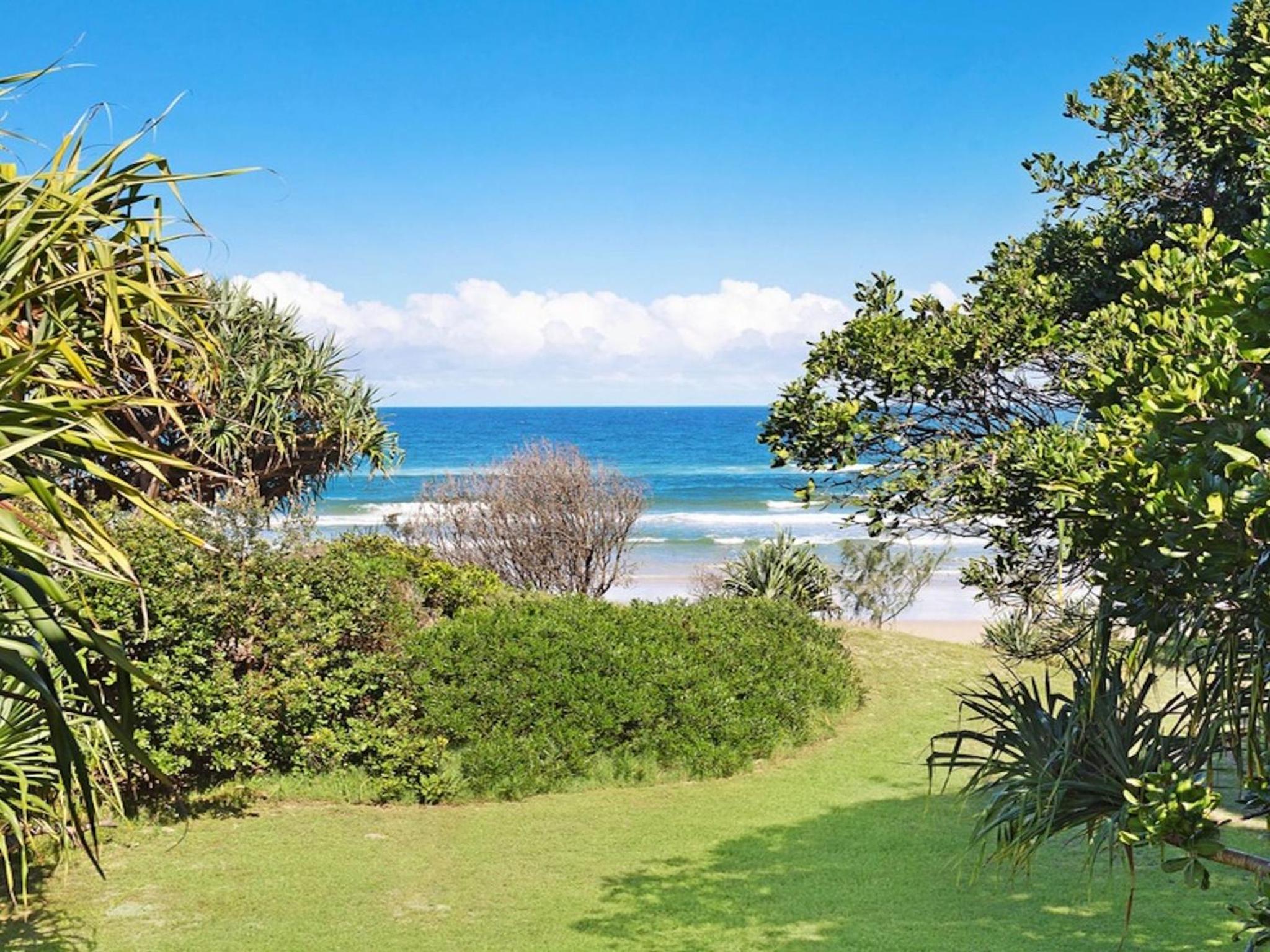 Wanda Ocean Front - Direct access to Tallow beach