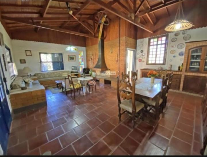 Passa Quatro- CASA INTEIRA RUSTICA para até 9 pessoas