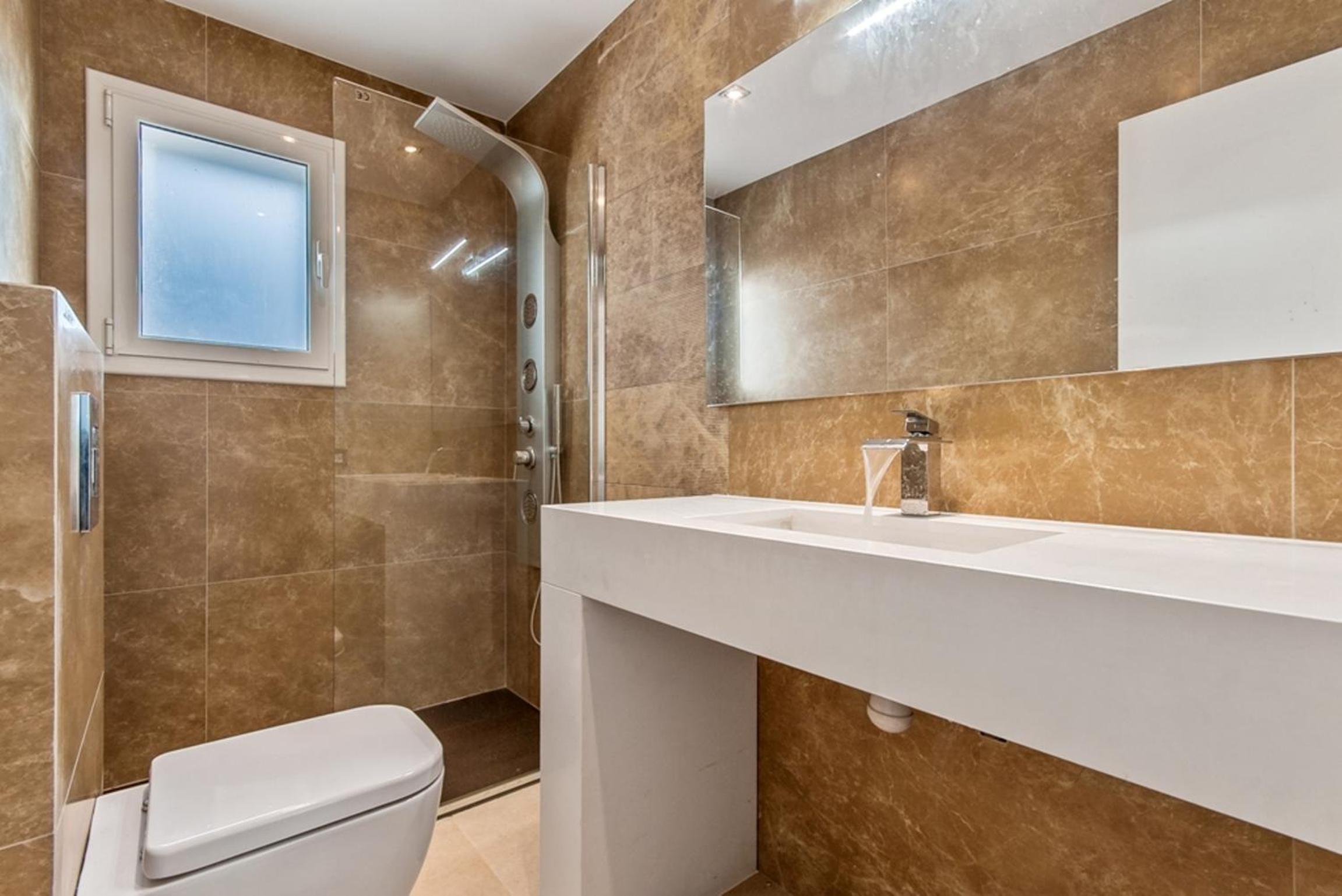 Paradise Silvia, Detached villa with private pool near Sitges view 2