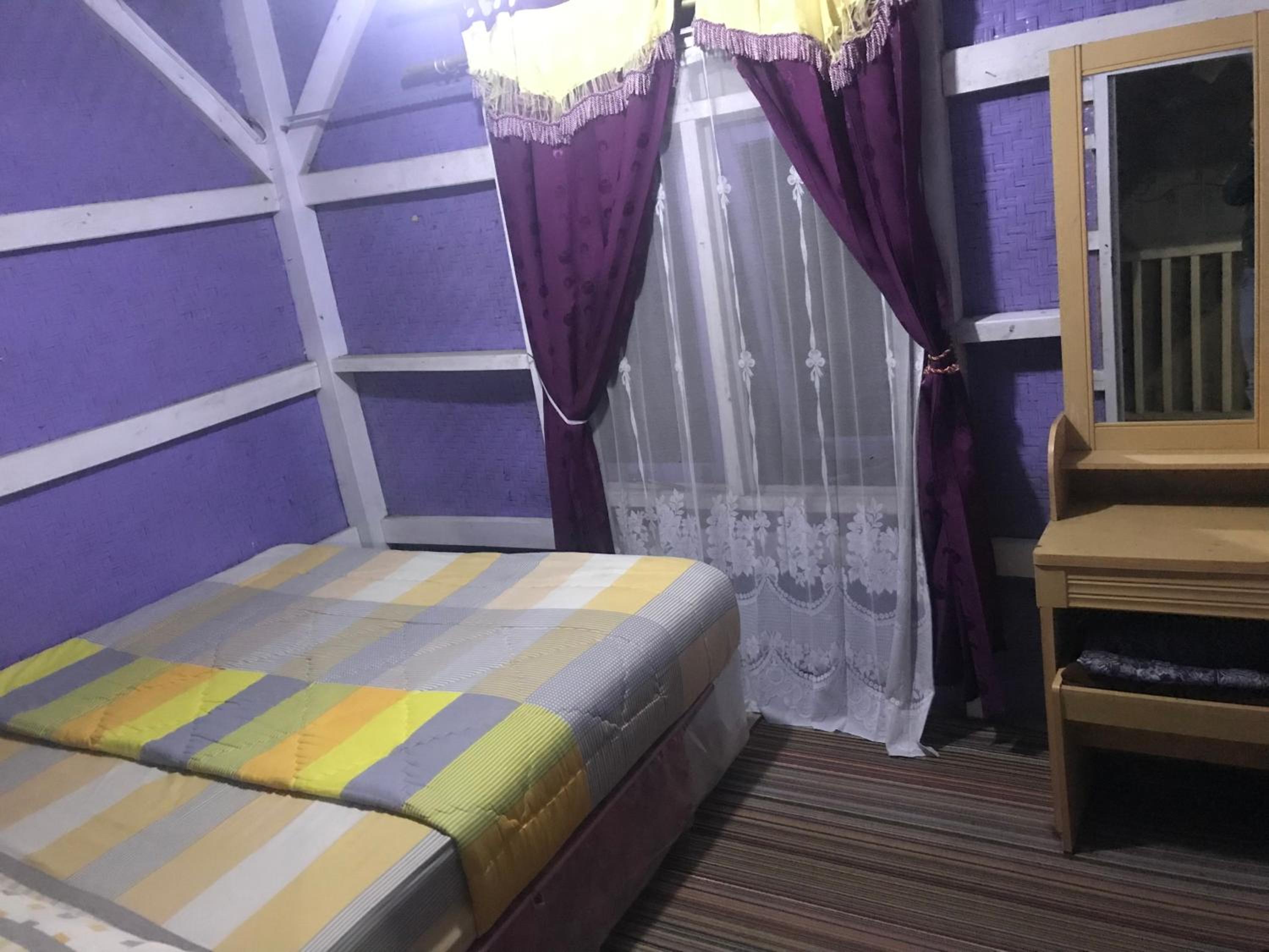 PinkHomestay Ciwidey view 4