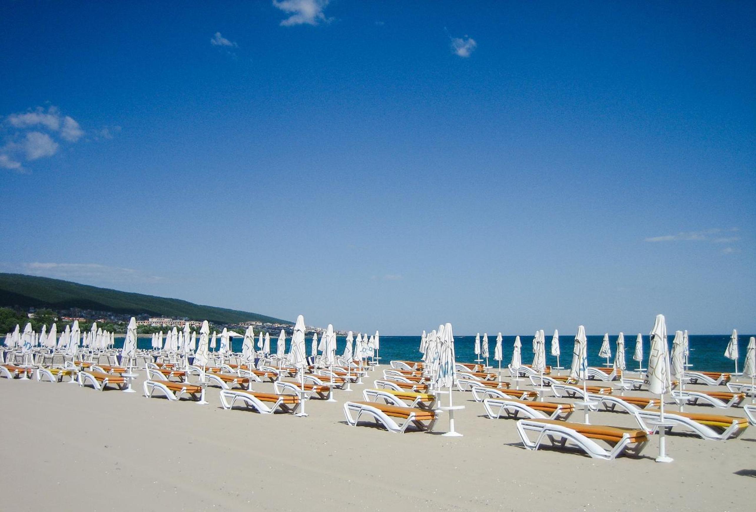 Seaside Apartment with 2 Bedrooms for up to 5 Guests