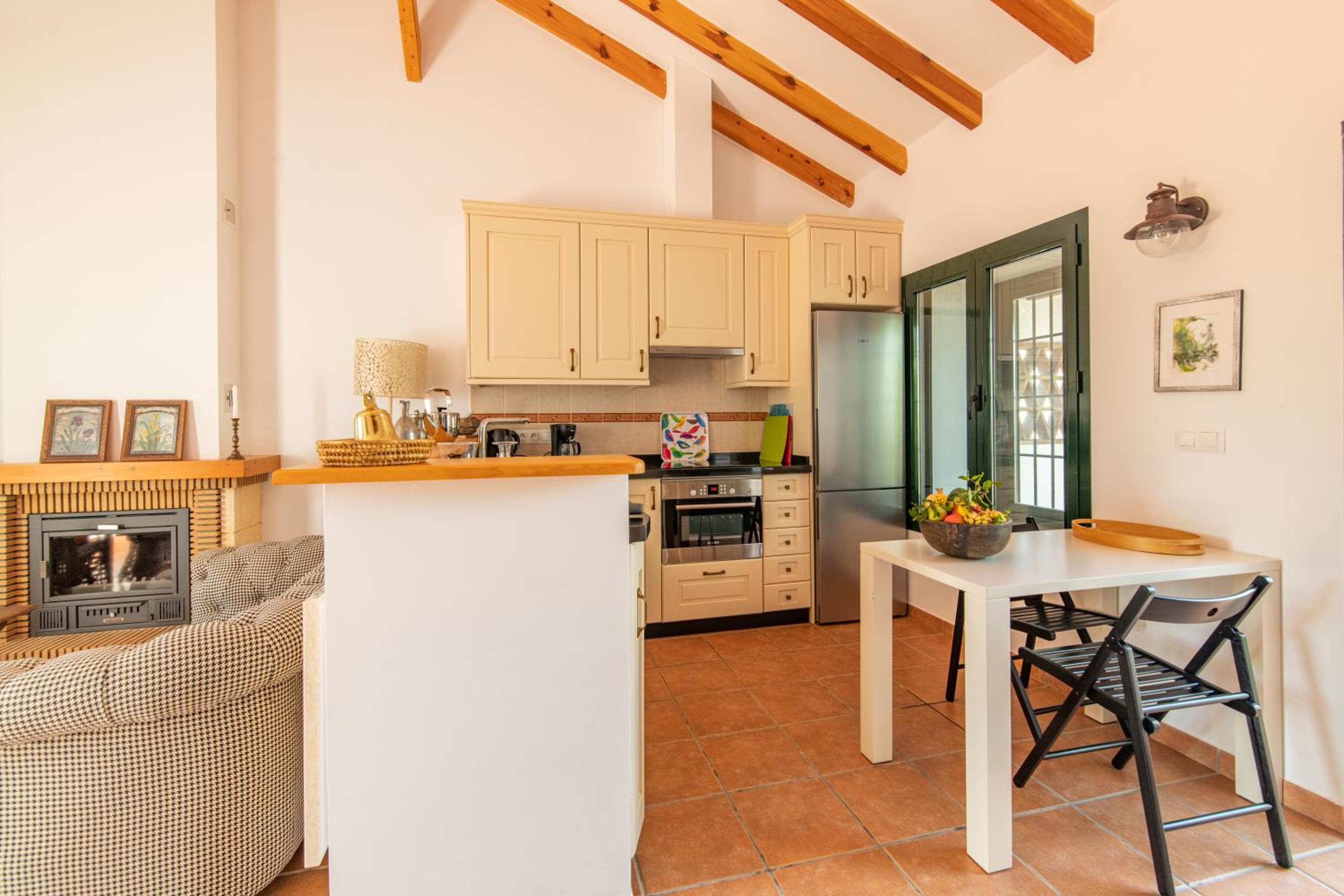 Casa Maurus by Rosas Cantares view 5