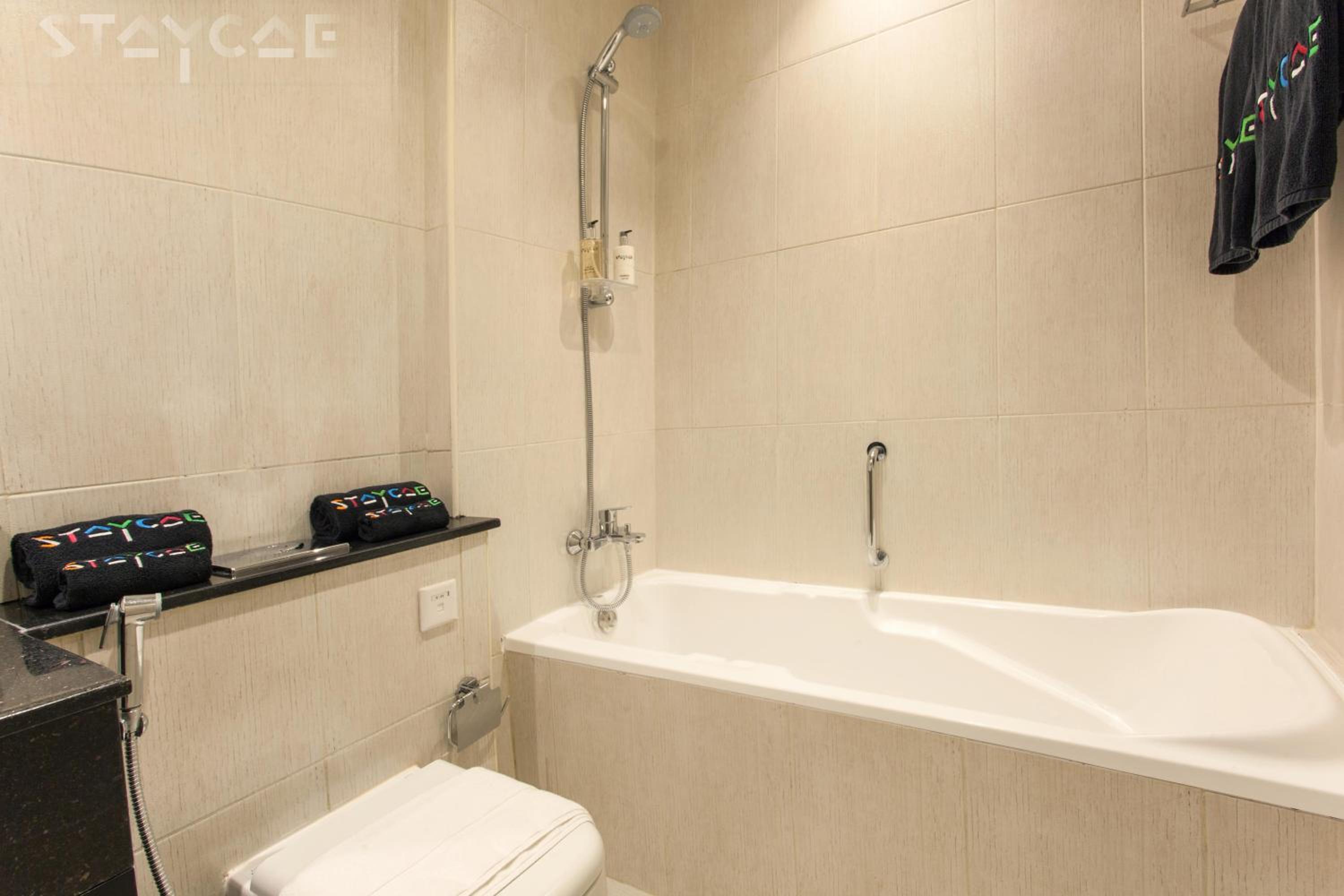 Staycae Holiday Homes - Tower 108