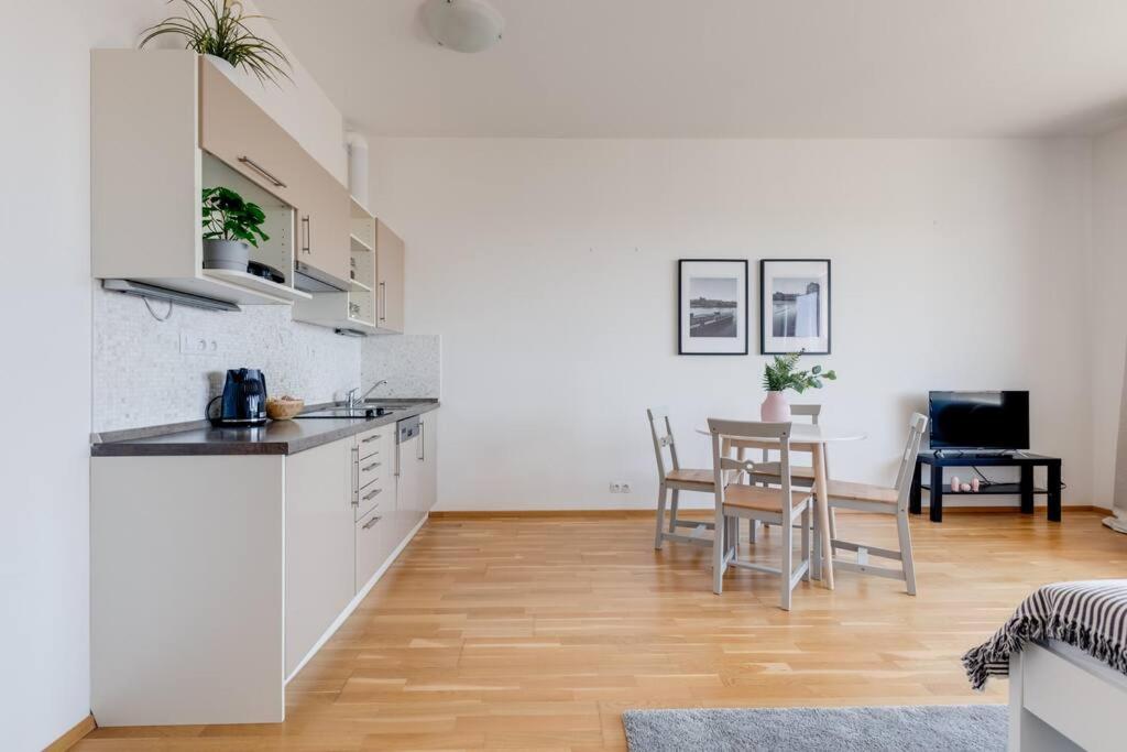 JT's Apartments Korunní str.