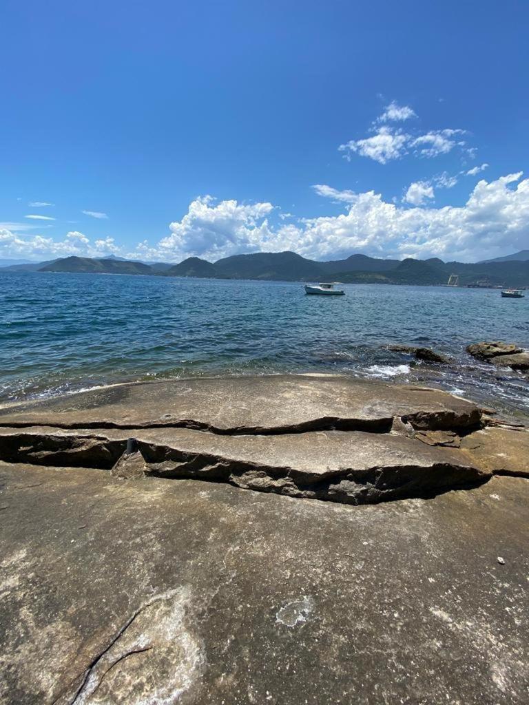 Angra dos Reis - Casa pé na areia na Praia de Fora - Ponta Leste