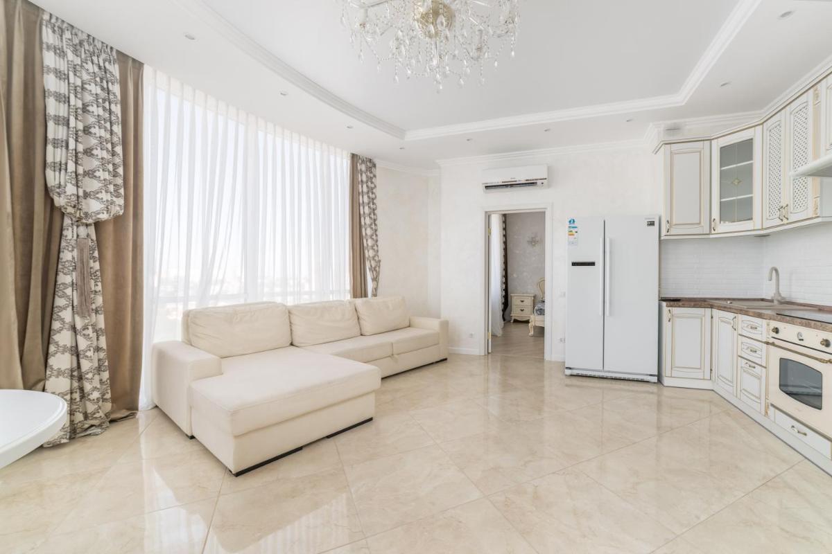Gagarin Plaza Panoramic Sea View Apartment view 4