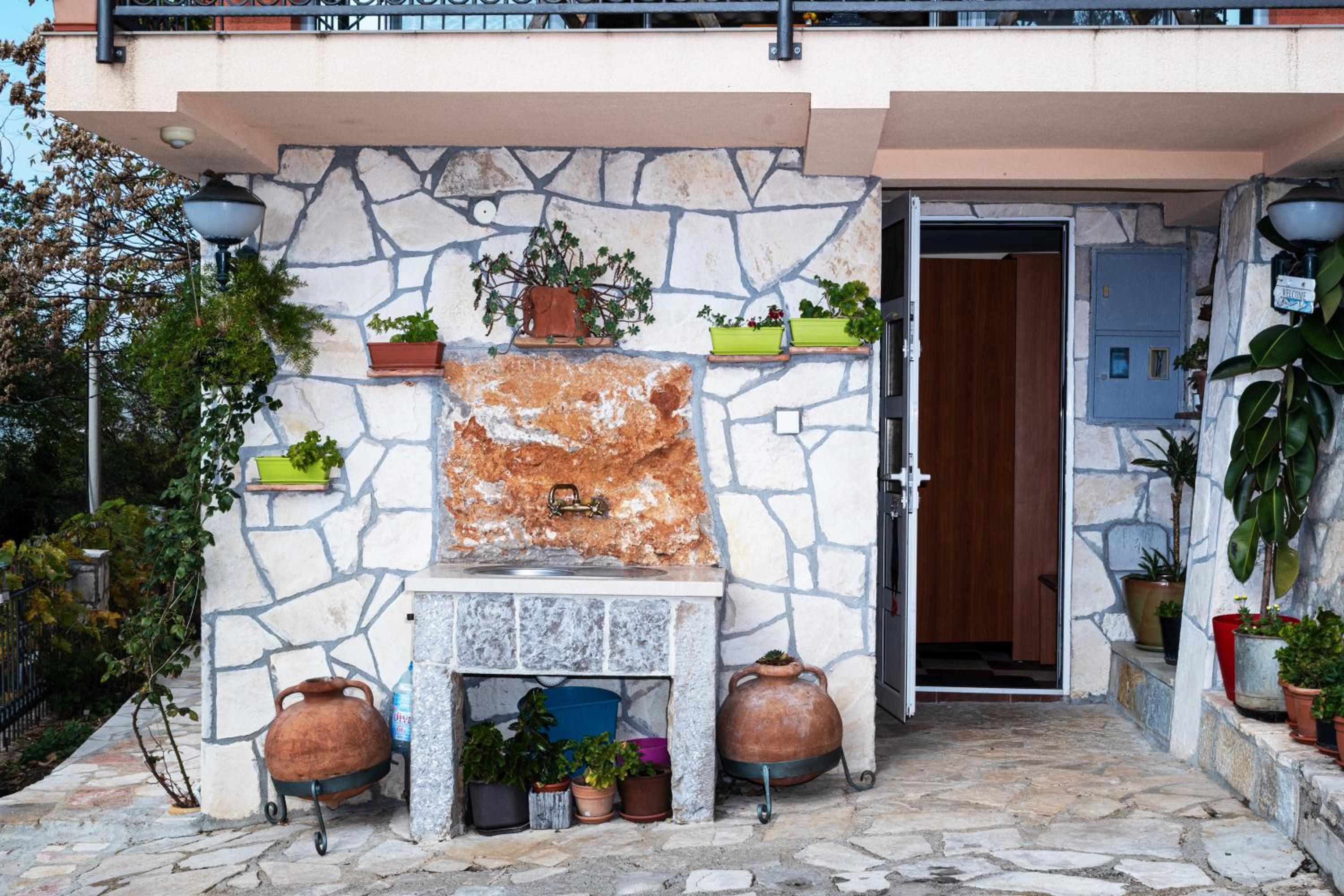 Apartmani Kamena Ruža view 4