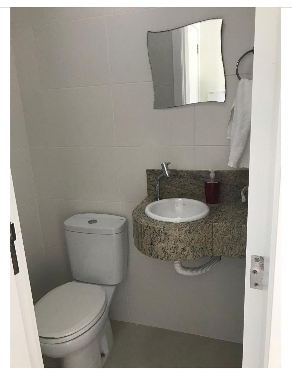 Apto de 3 quartos na Praia de Palmas, com garagem