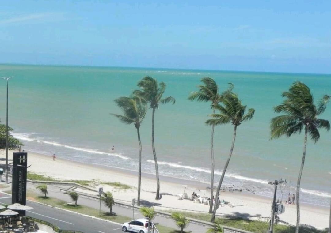 Terrazzas Flat, beira-mar em Manaíra