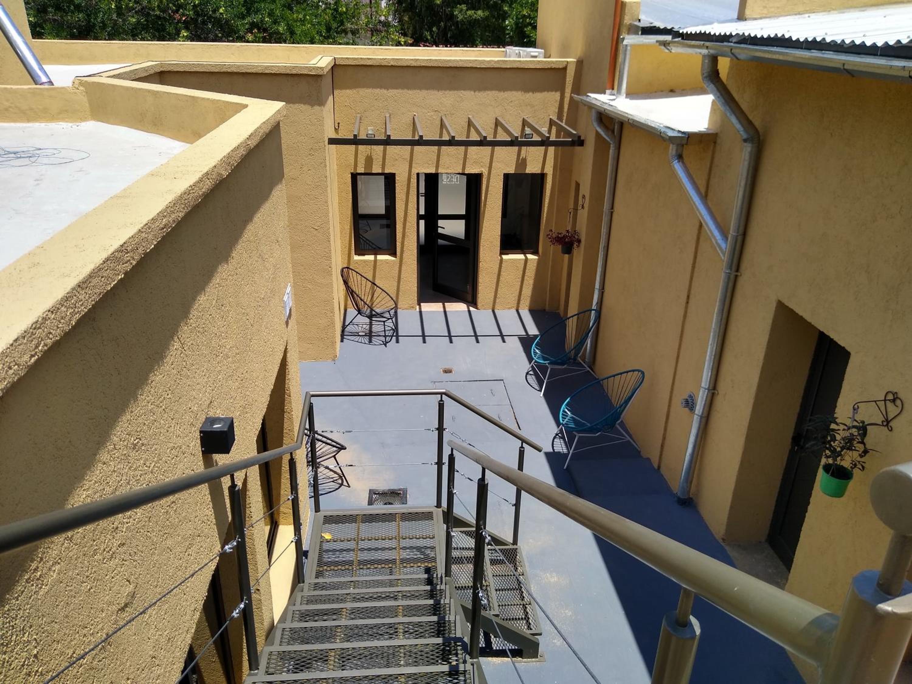 Nomades Hostel