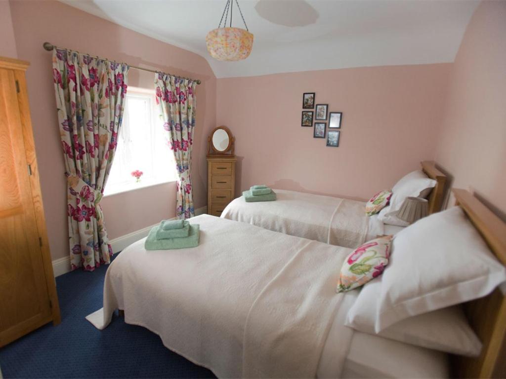 Withy Cottages