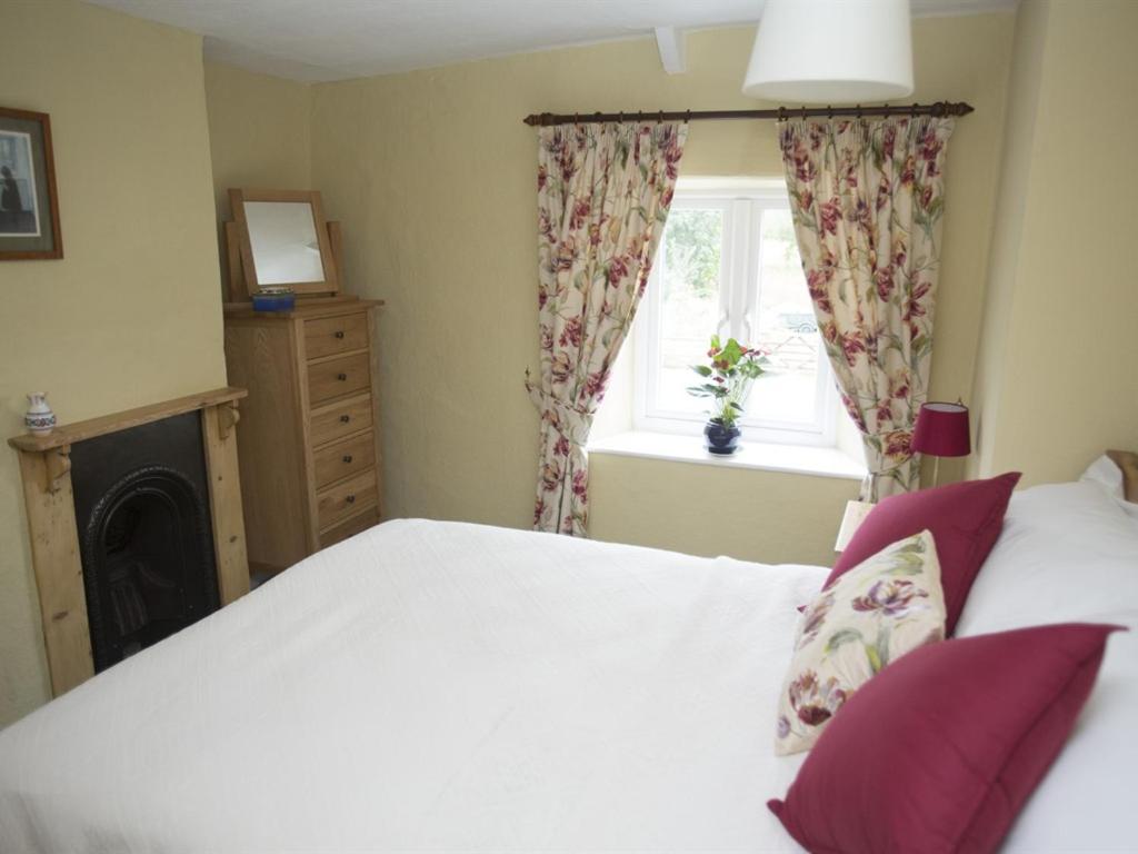 Withy Cottages