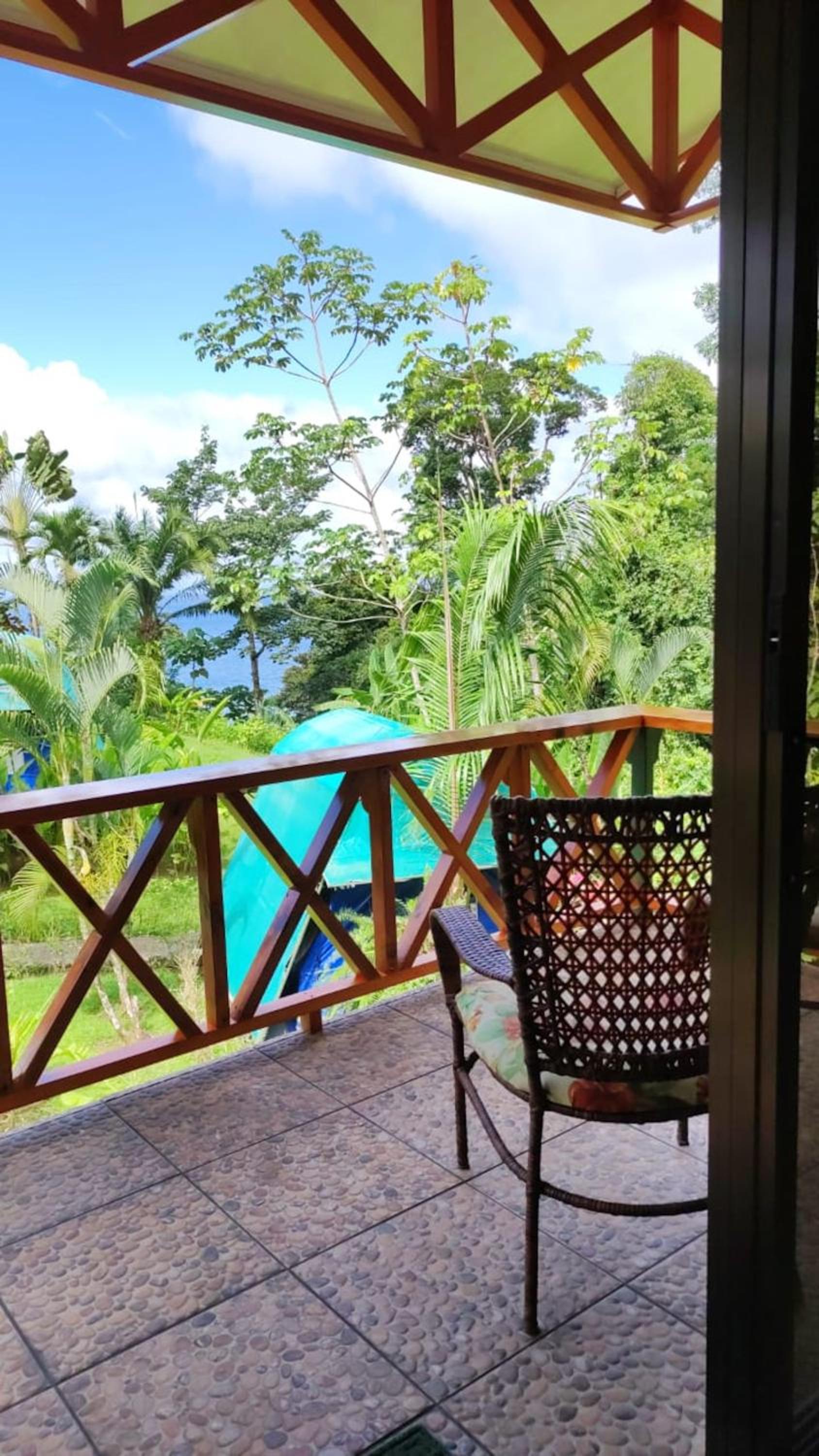 Las Caletas Lodge