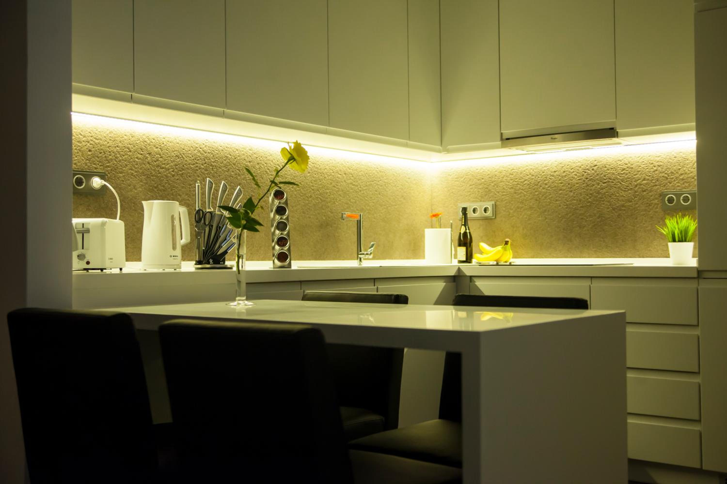 Matei Corvin Deluxe Apartment