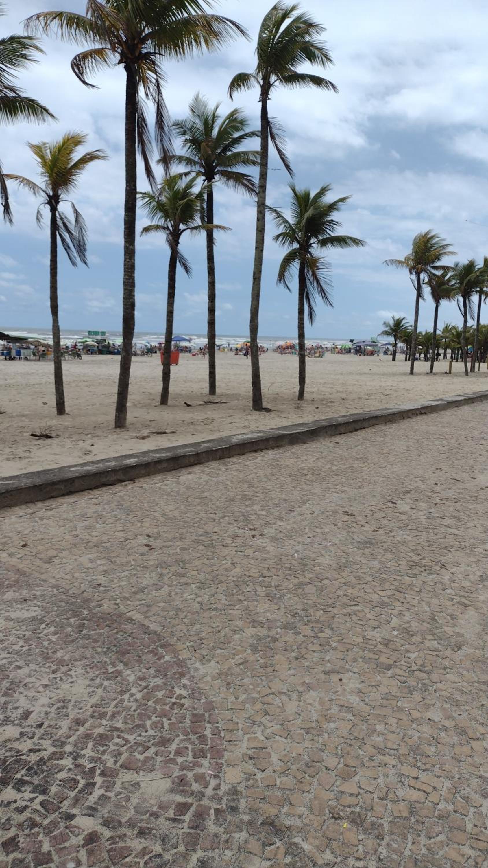 Apto Pé na Areia. Praia Grande /Tupi