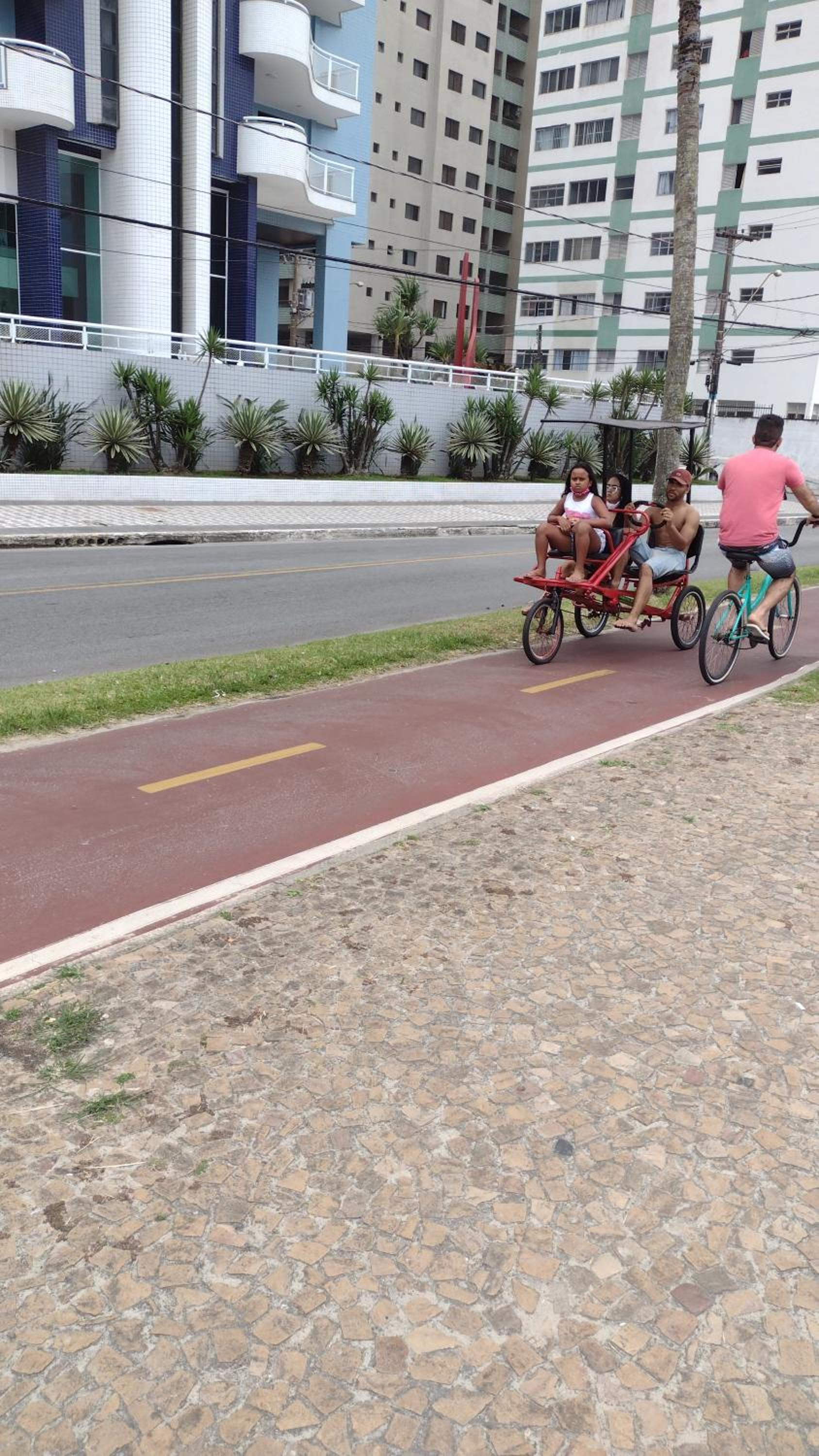 Apto Pé na Areia. Praia Grande /Tupi