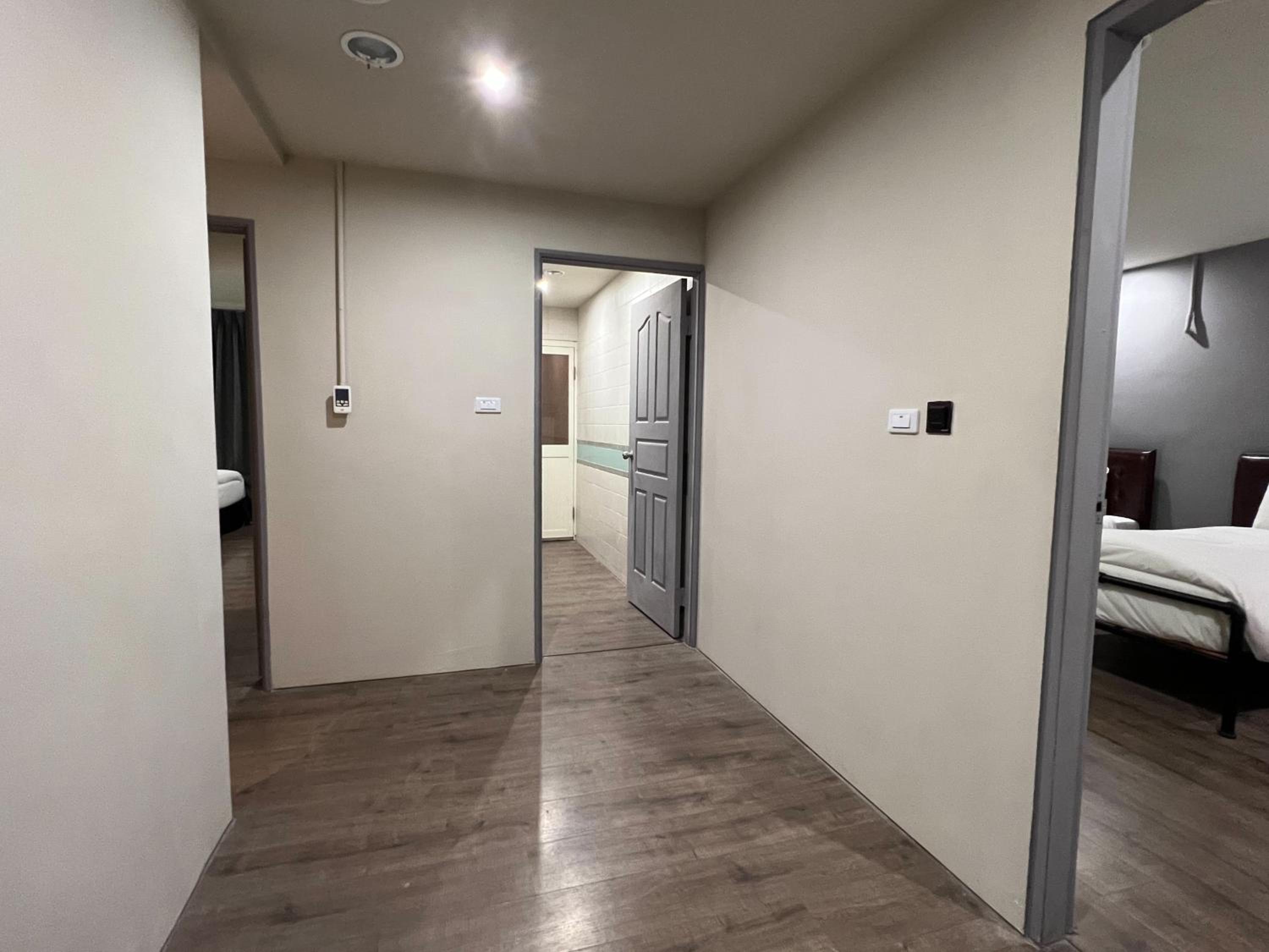 Saint Hostel